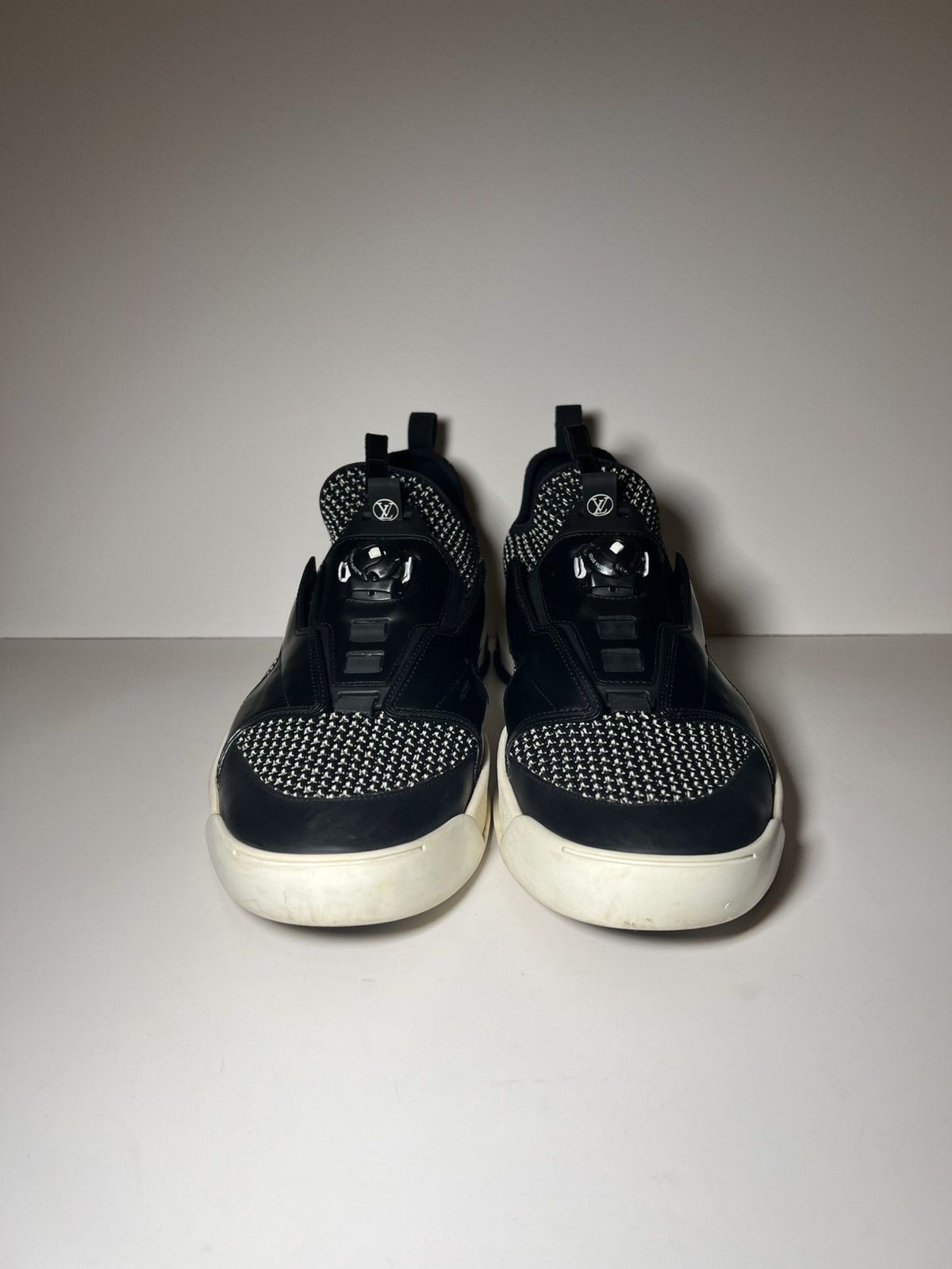 Louis Vuitton Louis Vuitton Laceless Fuel Power Sneaker vintage designer Size US 13 / EU 46 - 5 Thumbnail