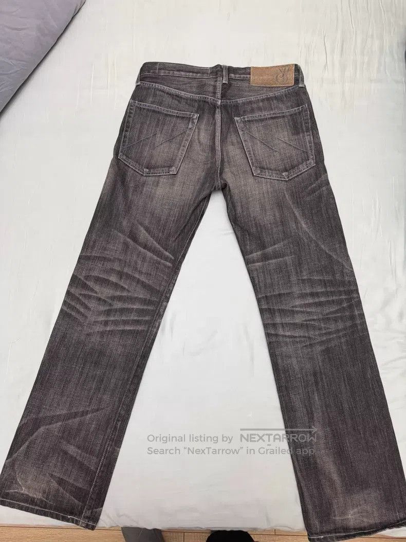 Neighborhood Neighborhood size M jeans Size US 27 - 3 Thumbnail