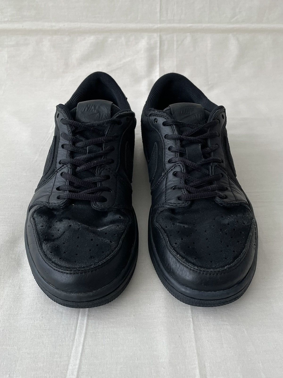 Jordan Brand Nike Air Jordan 1 Low Premium Tripple Black JP 919701-010 Size US 9 / EU 42 - 4 Thumbnail