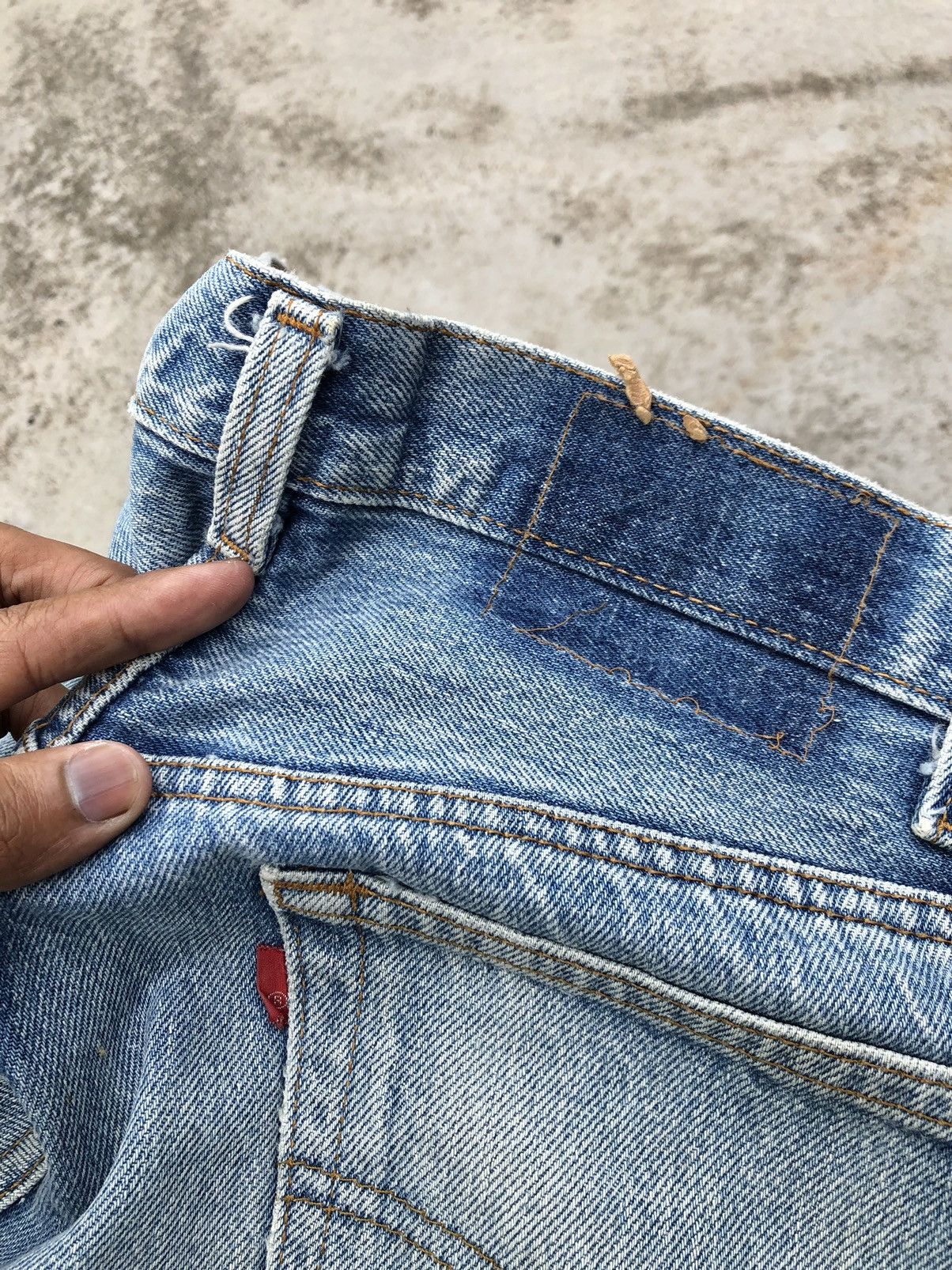 Levi's VINTAGE 80s AGING FADED LEVIS 501 Size US 32 / EU 48 - 4 Thumbnail