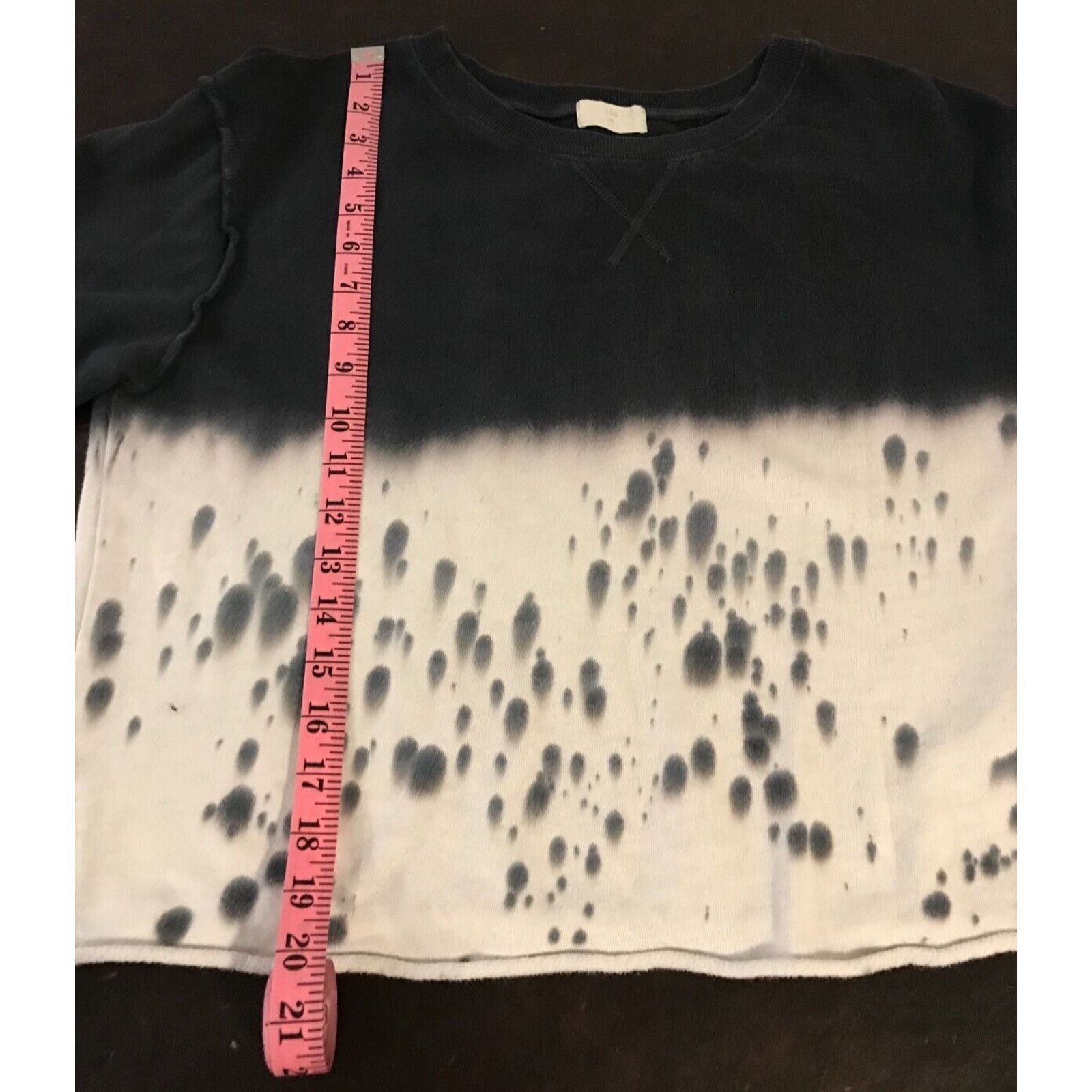 Anthropologie Anthropologie t. la Cropped Roll Hem Crewneck Sweatshirt Size M / US 6-8 / IT 42-44 - 7 Thumbnail