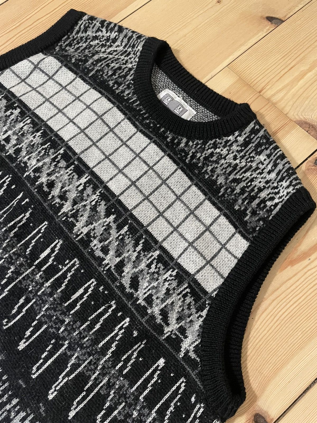 Cav Empt Cav Empt ‘Wave Length’ Wool Vest Size US XL / EU 56 / 4 - 2 Thumbnail