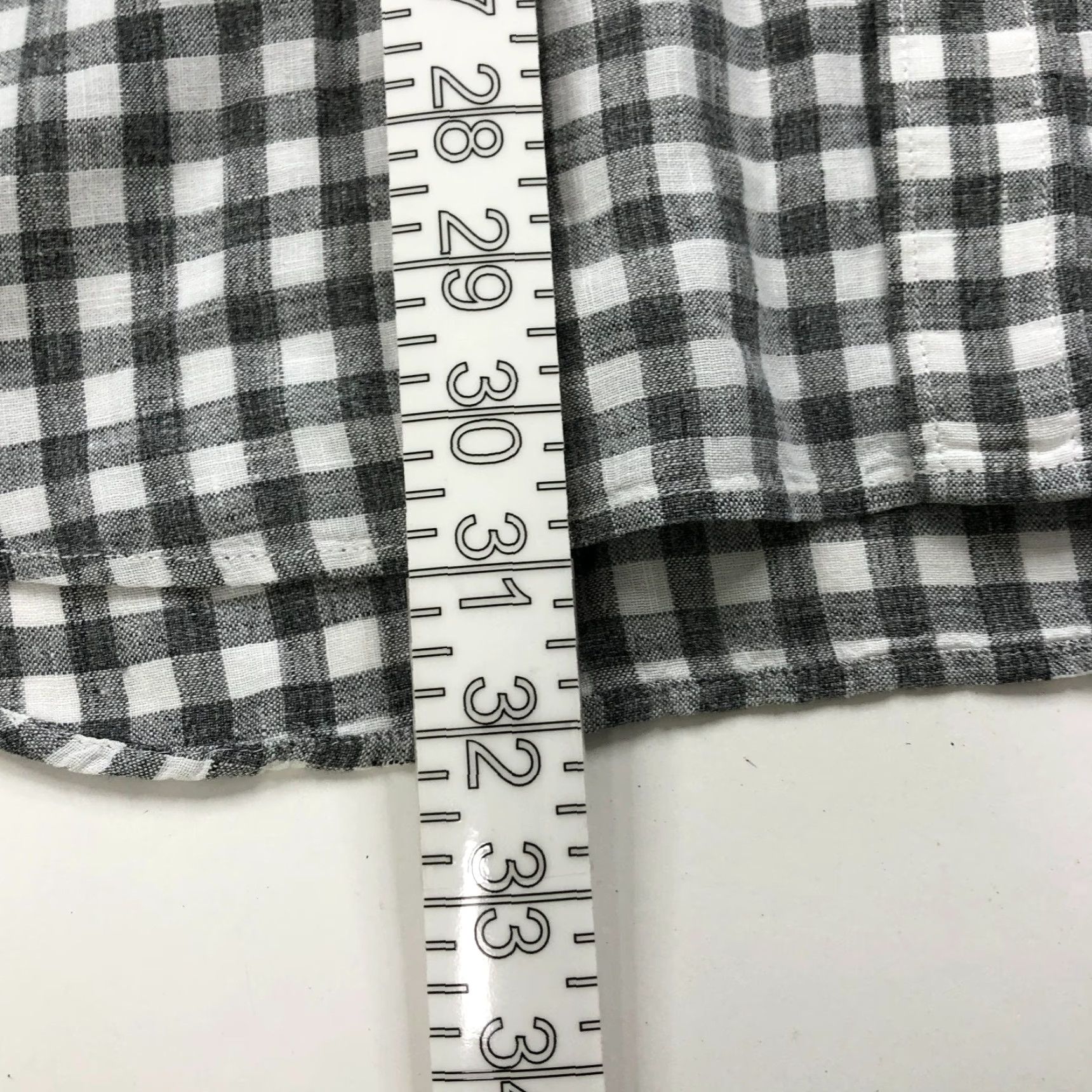 Banana Republic Banana Republic Camden Fit XL 18/38 100% Linen LS Check Casual Shirt Gray PLS RE Size US XL / EU 56 / 4 - 6 Thumbnail