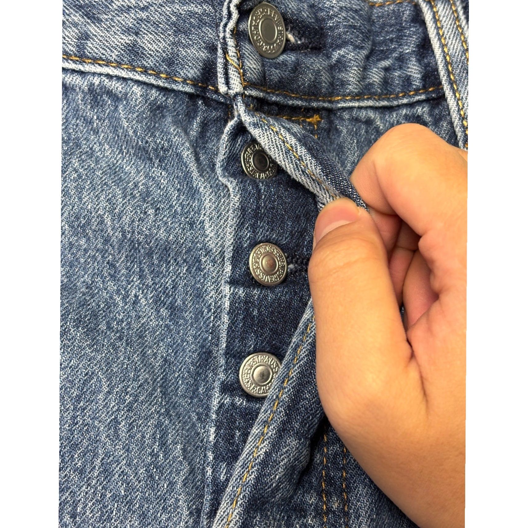 CO VINTAGE Levi Strauss Co 501 Jeans Button Fly Denim Straight 36x30 Mens Classic Fit Blue Size US 36 / EU 52 - 3 Thumbnail