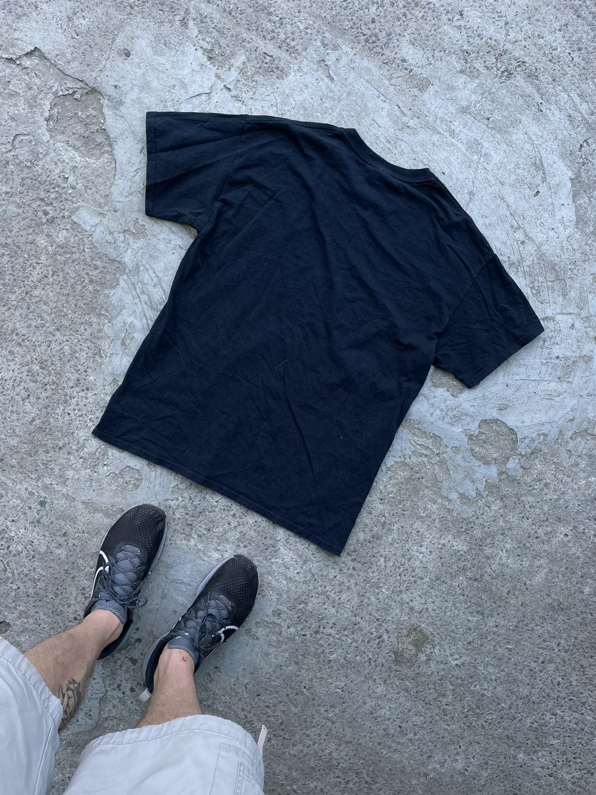 Band Tees Vintage 90s Morissey The Smith Y2K Band Tee T-shirt Size US M / EU 48-50 / 2 - 4 Thumbnail