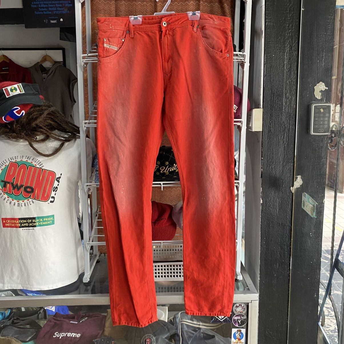 Diesel Diesel Krayver Vintage Red Distressed Jeans Size US 34 / EU 50 - 1 Thumbnail