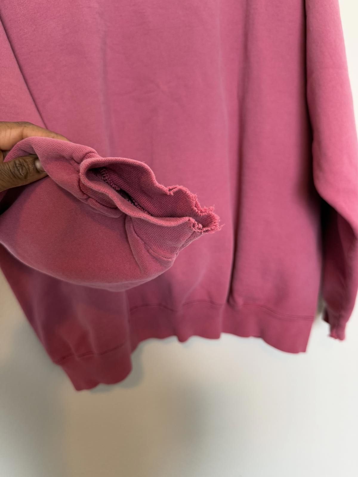 Designer Vintage 90s Bellagio Casino pink faded pullover sweatshirt. Size XL / US 12-14 / IT 48-50 - 5 Thumbnail