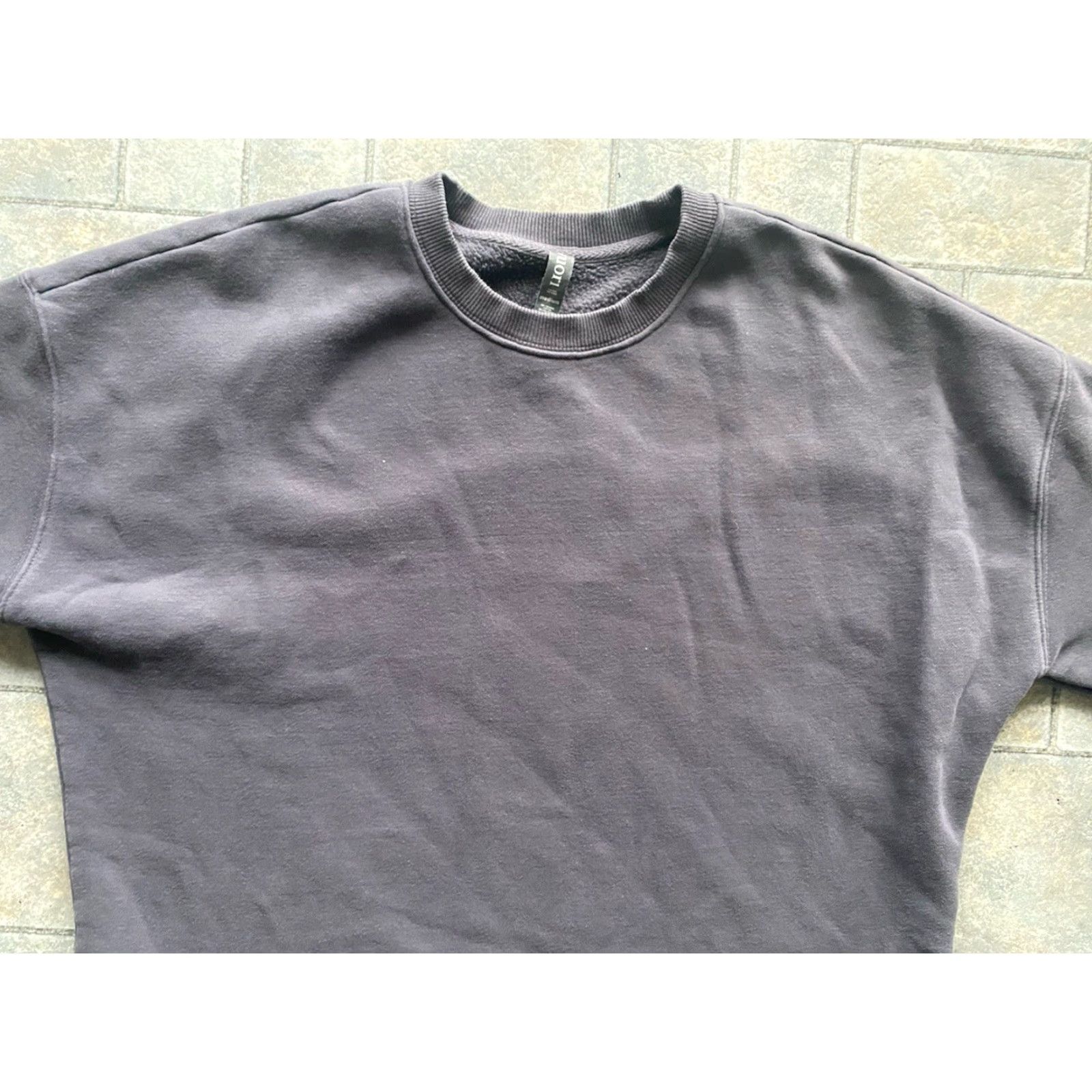Vuori Vuori The Rise The Shine Drawstring Pullover Sweatshirt Women’s Medium Gray Pullover Sweatshirt M Gray Womens Activewear Vuori Size M / US 6-8 / IT 42-44 - 5 Thumbnail