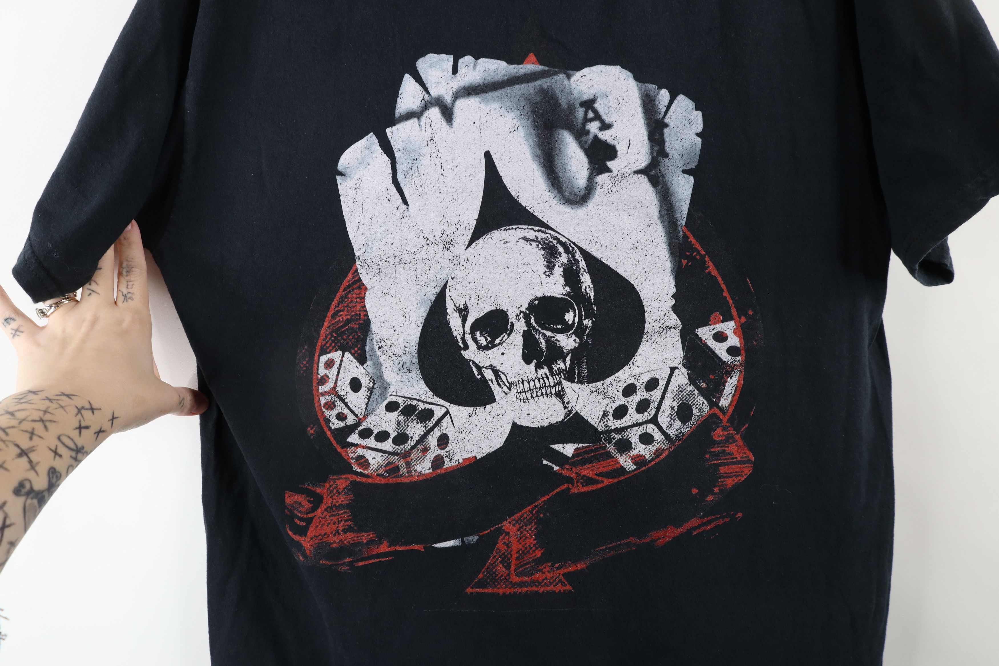 Vintage Vintage Y2K Streetwear Skull Dice Poker MMA Fighting T-Shirt Size US L / EU 52-54 / 3 - 4 Thumbnail