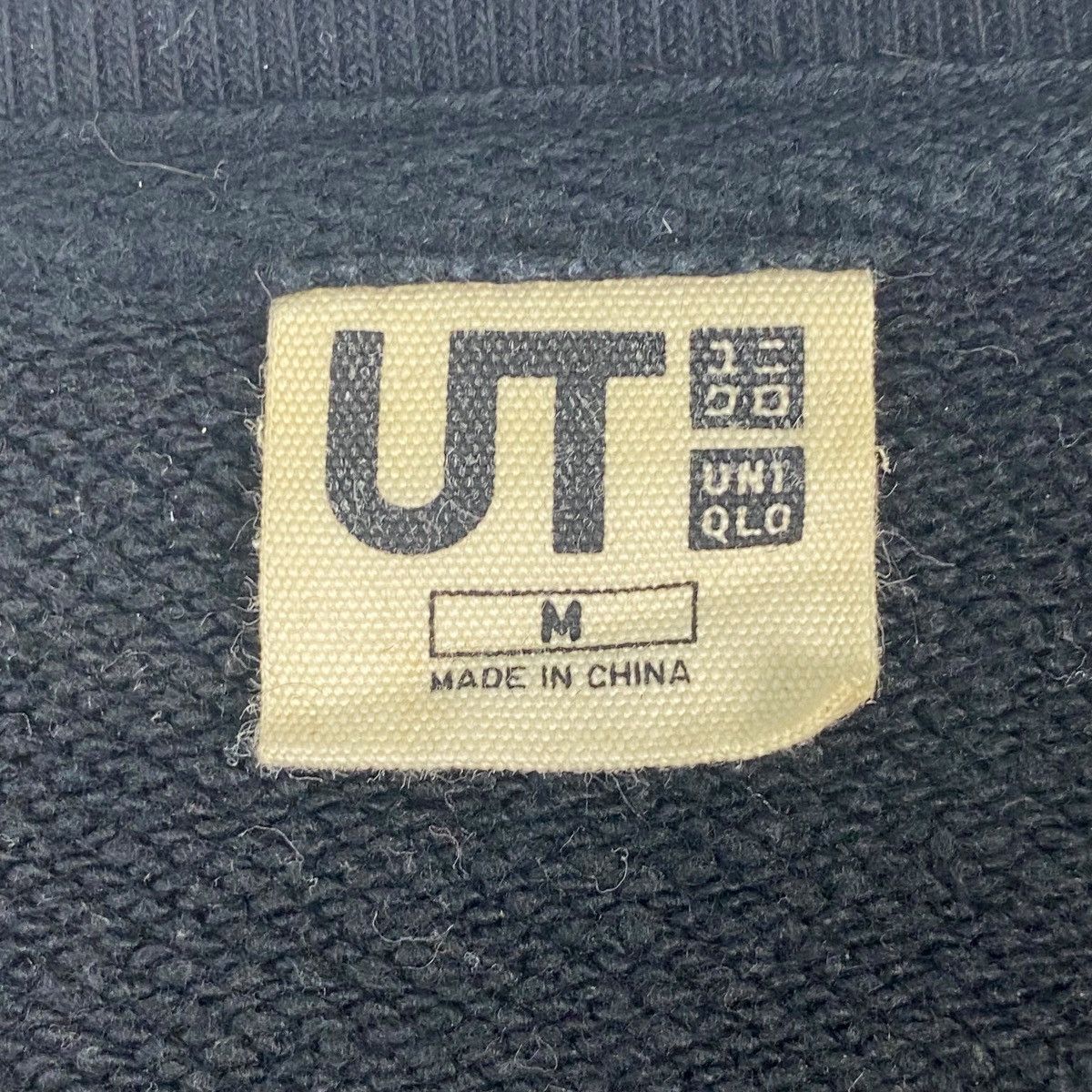 Uniqlo Vintage UT Mickey Mouse Crewneck Sweatshirt Pullover Size M Size M / US 6-8 / IT 42-44 - 8 Thumbnail