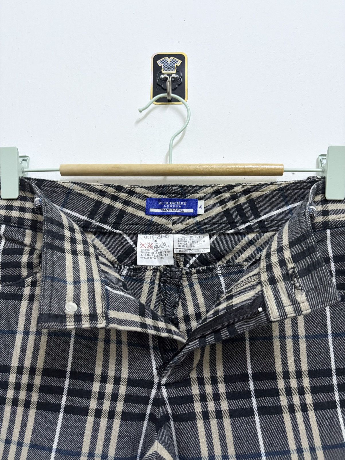 Burberry Vintage 90's Burberry Blue Label Nova Check Pants Size 28" / US 6 / IT 42 - 9 Thumbnail