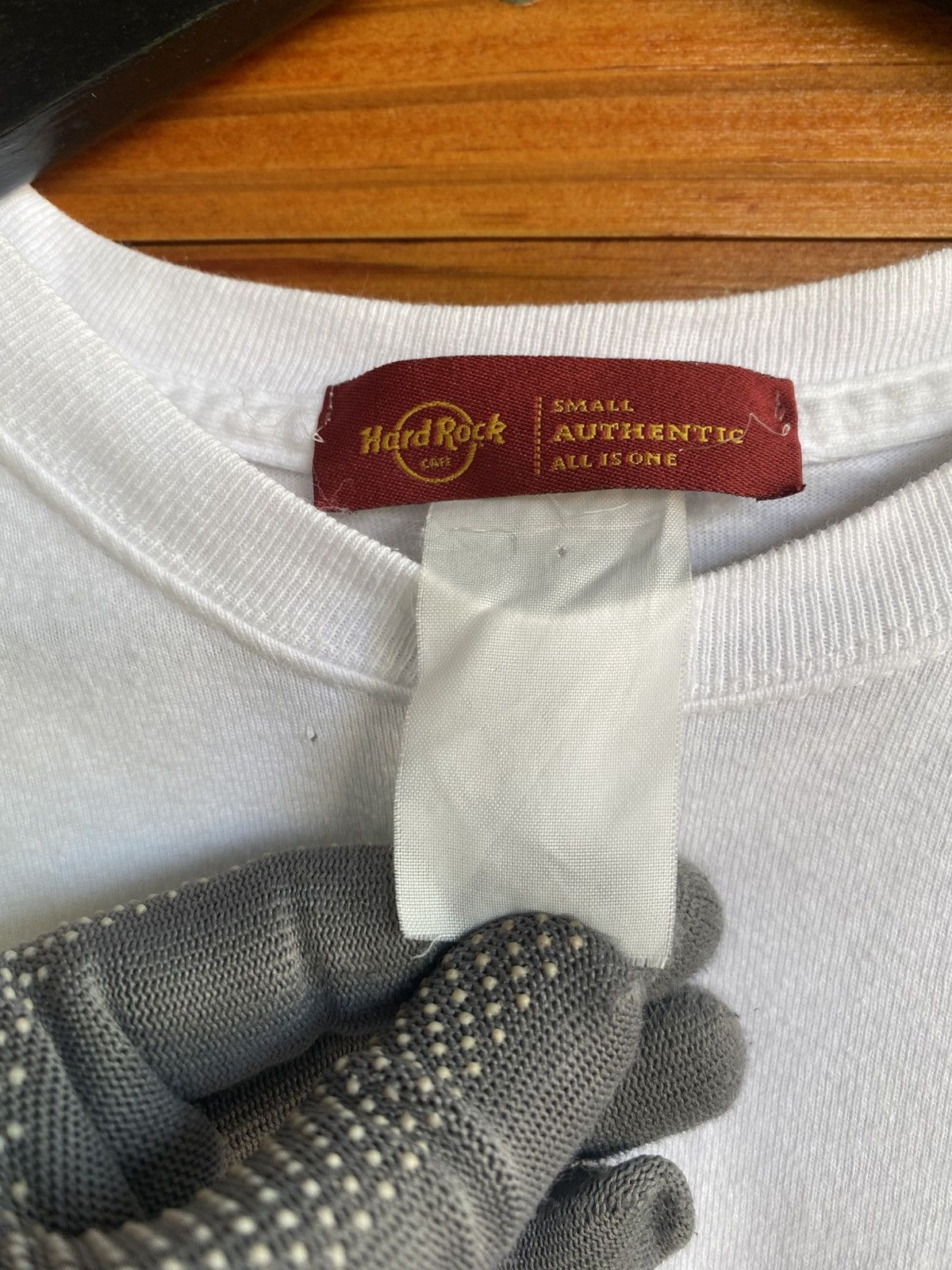 Hard Rock Cafe Vintage Hard Rock Cafe Gatlinburg White T-Shirt Collectible Size US S / EU 44-46 / 1 - 10 Thumbnail