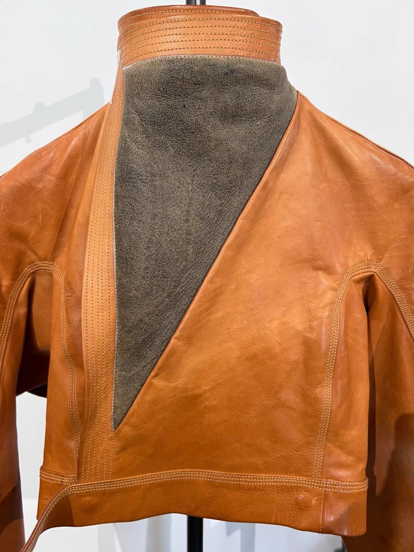 Rick Owens Rick Owens Cropped Fur & Leather Spliced Jacket K35 Size S / US 4 / IT 40 - 5 Thumbnail