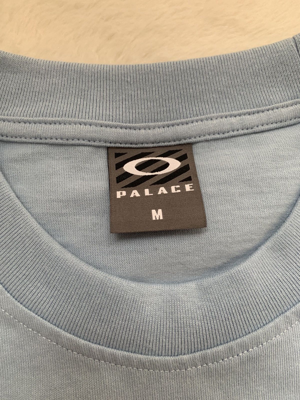 Oakley × Palace Palace X Oakley Tri Logo Tee Size US M / EU 48-50 / 2 - 2 Thumbnail