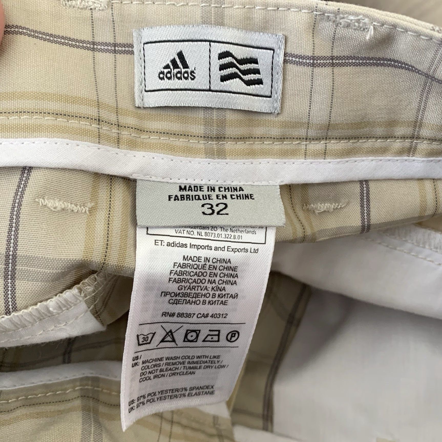 Adidas Adidas Golf Cargo Shorts Mens 32 Khaki Plaid 11” Inseam Flat Front Chino P15612 Size US 32 / EU 48 - 2 Thumbnail