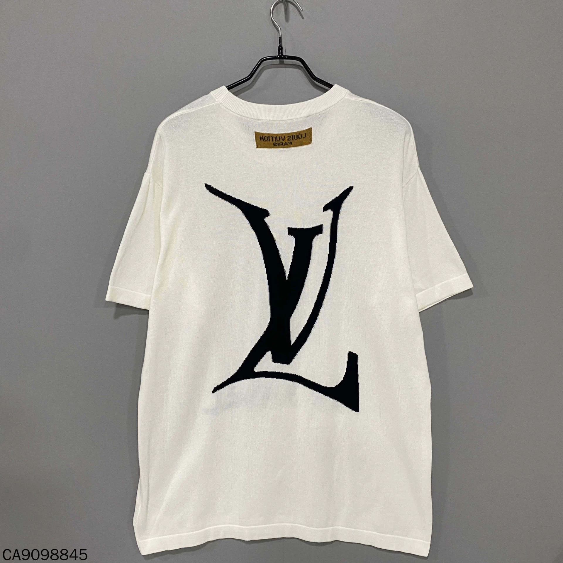 Louis Vuitton LV 98 New Short-Sleeve T-shirt M Size M / US 6-8 / IT 42-44 - 3 Thumbnail