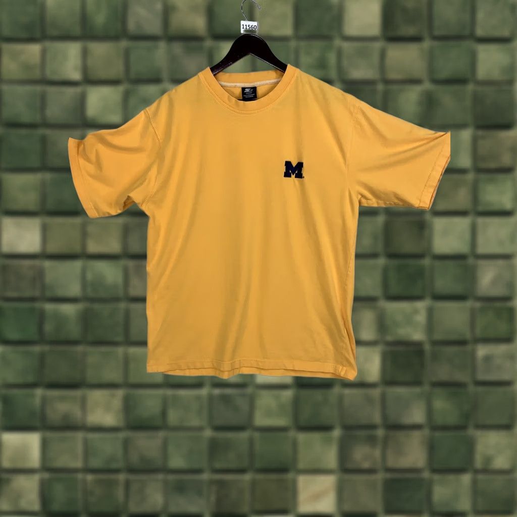 Starter VINTAGE Starter University Of Michigan Yellow Embroidered Logo T Shirt L Mens Size US L / EU 52-54 / 3 - 1 Thumbnail