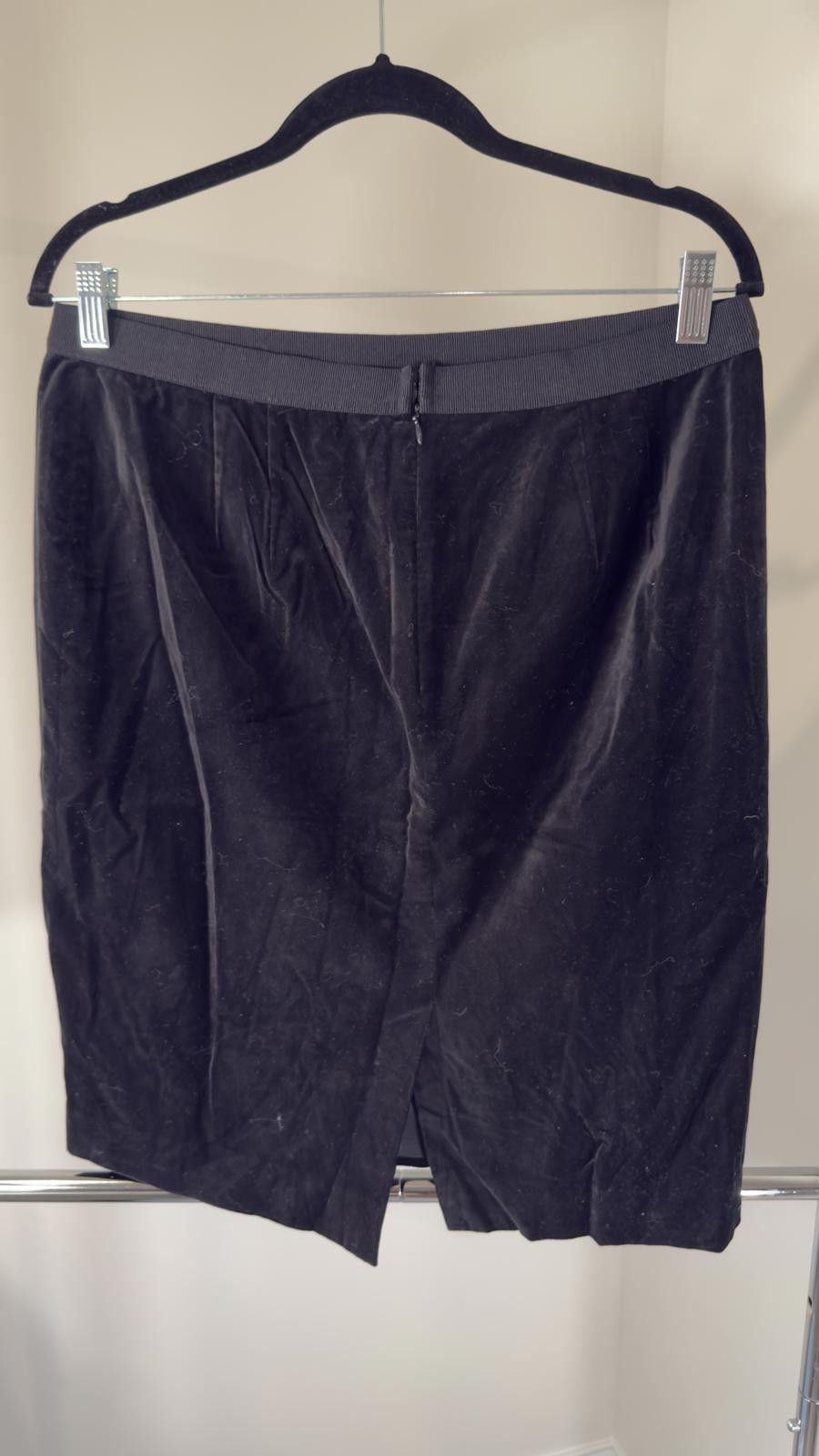 Ann Taylor Ann Taylor Black Pencil Skirt Size 12 Size 34" / US 12 / IT 48 - 2 Thumbnail