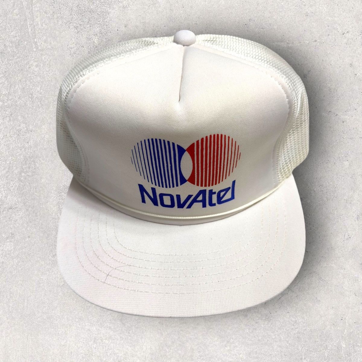Vintage Vintage Novatel hat Size ONE SIZE - 1 Thumbnail