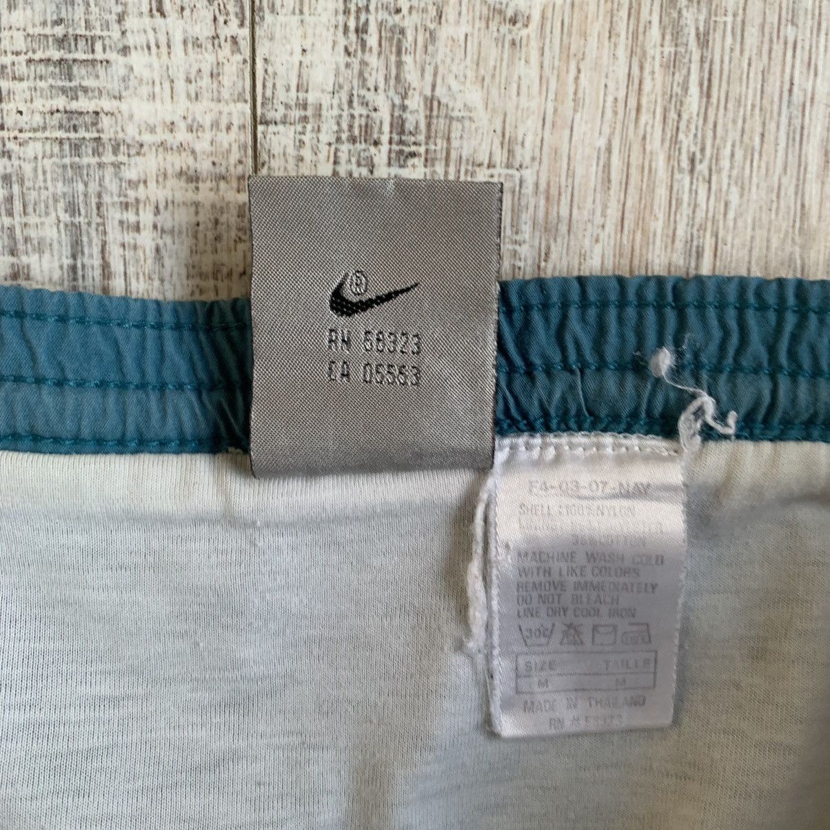Nike × Vintage Vintage Nike Y2K shorts Size US 32 / EU 48 - 8 Thumbnail