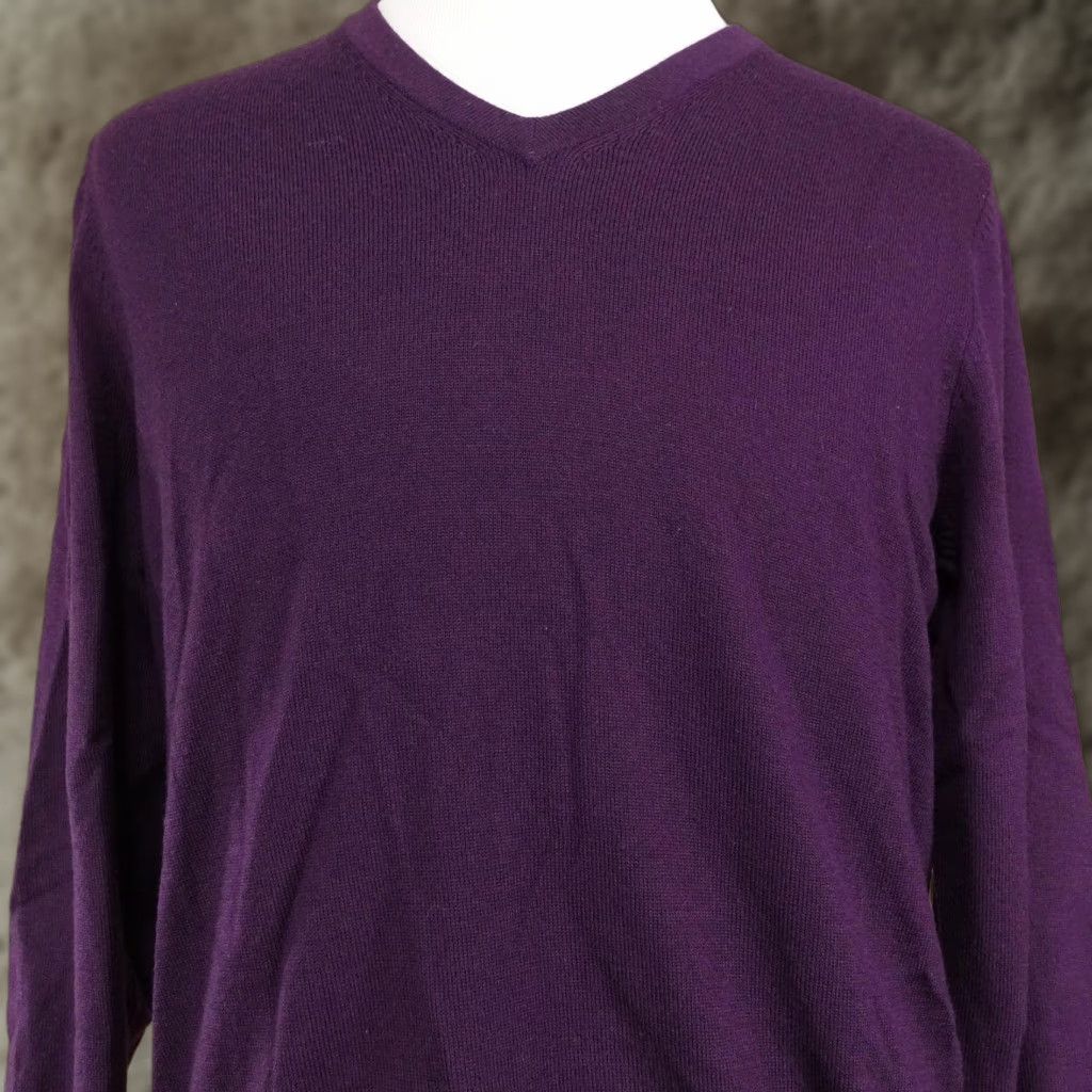Brooks Brothers Brooks Brothers Sweater Mens Medium Purple V-Neck Merino Wool Pullover Knit Size US M / EU 48-50 / 2 - 1 Thumbnail