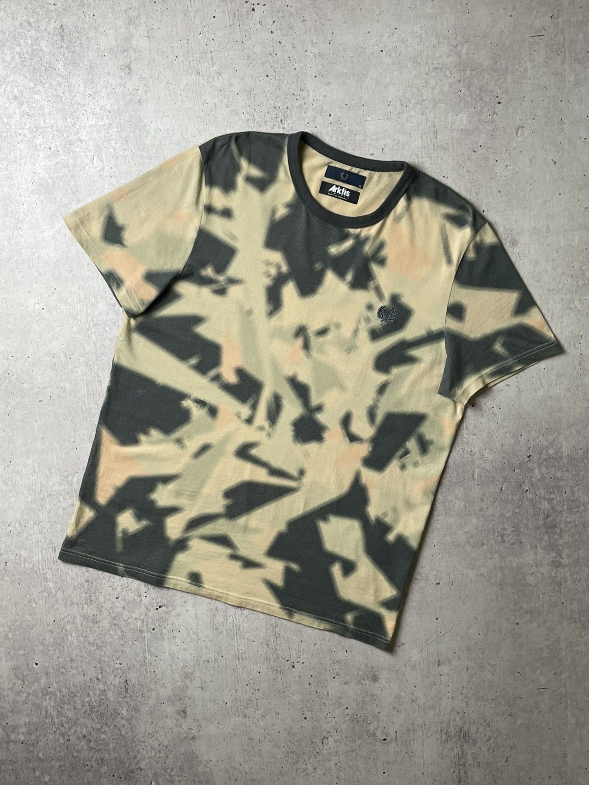 Fred Perry Fred Perry X Arktis Camo Short Sleeve T-shirt Size US M / EU 48-50 / 2 - 1 Thumbnail