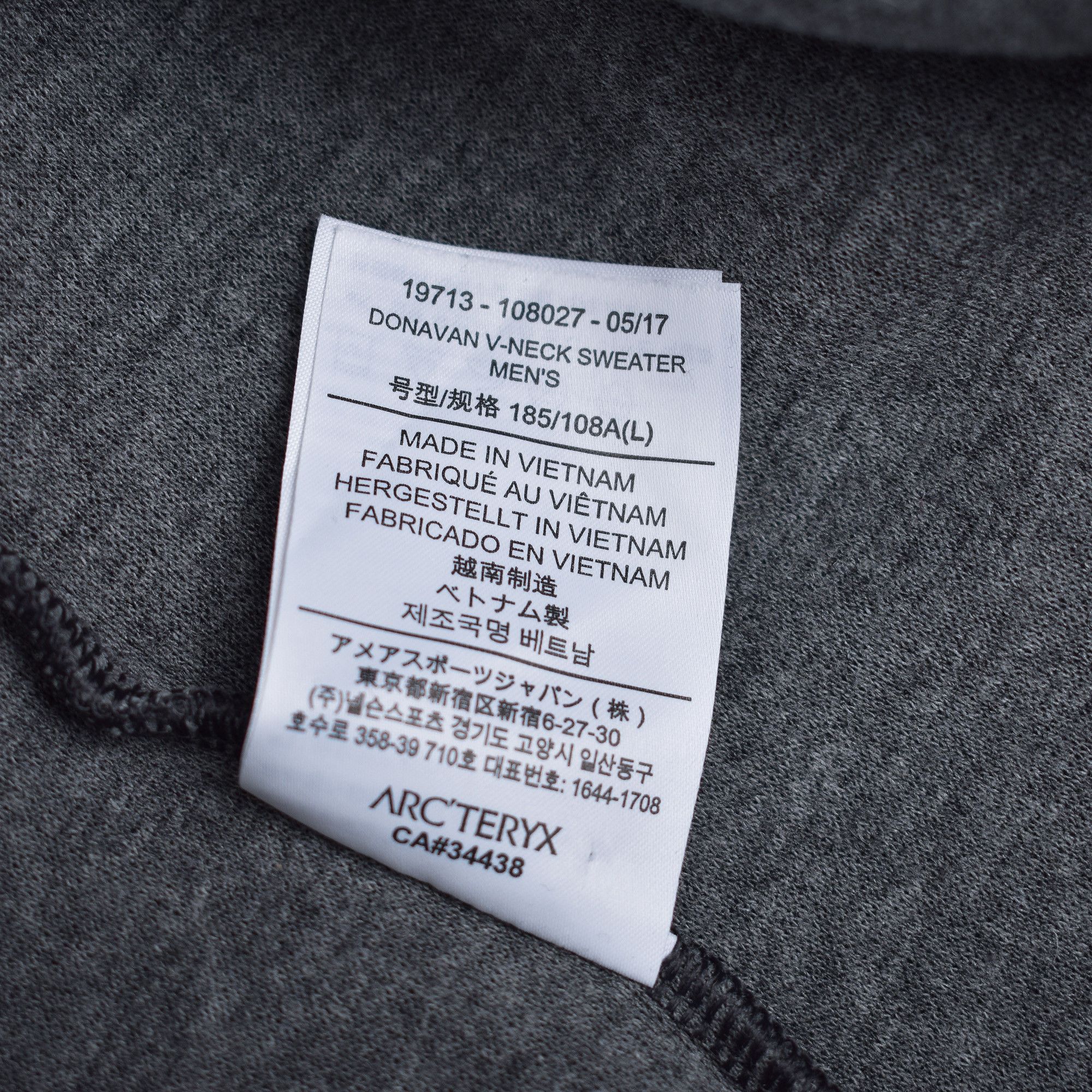 Arc'teryx *BNWOT* ARC’TERYX DONAVAN V-NECK SWEATER — DARK GREY Size US L / EU 52-54 / 3 - 4 Thumbnail