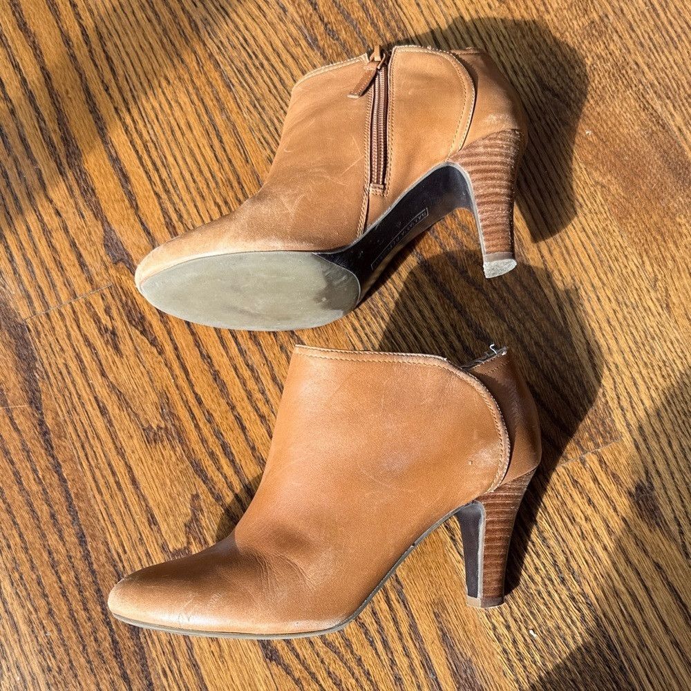 Banana Republic Banana Republic Women’s 7 Tan Ankle Leather Booties Size US 7 / IT 37 - 5 Thumbnail