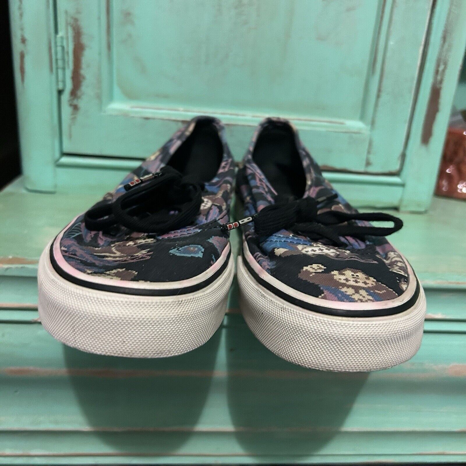 Vans VANS X Nintendo Donkey Kong Sneakers Men’s 5 Women’s 6.5 Size US 5 / EU 37 - 3 Thumbnail
