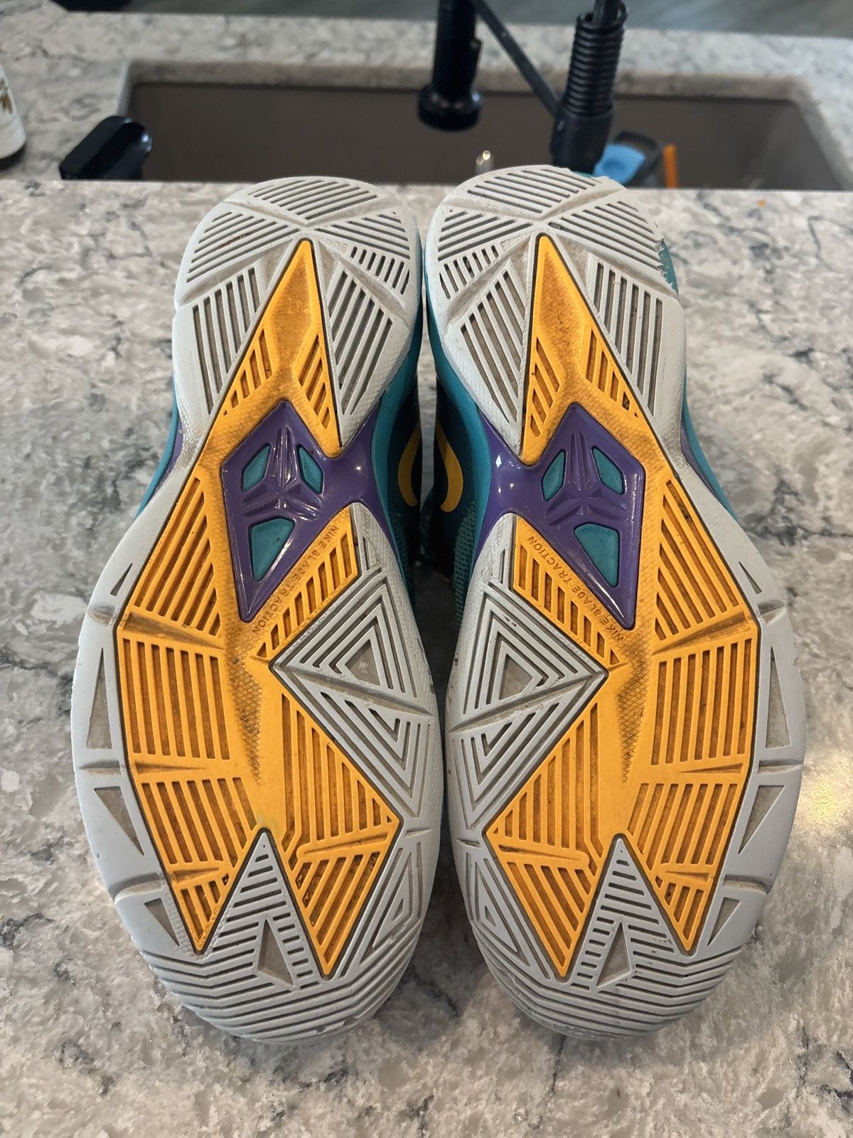 Nike Nike kobe 4 venomon Size US 9.5 / EU 42-43 - 5 Thumbnail