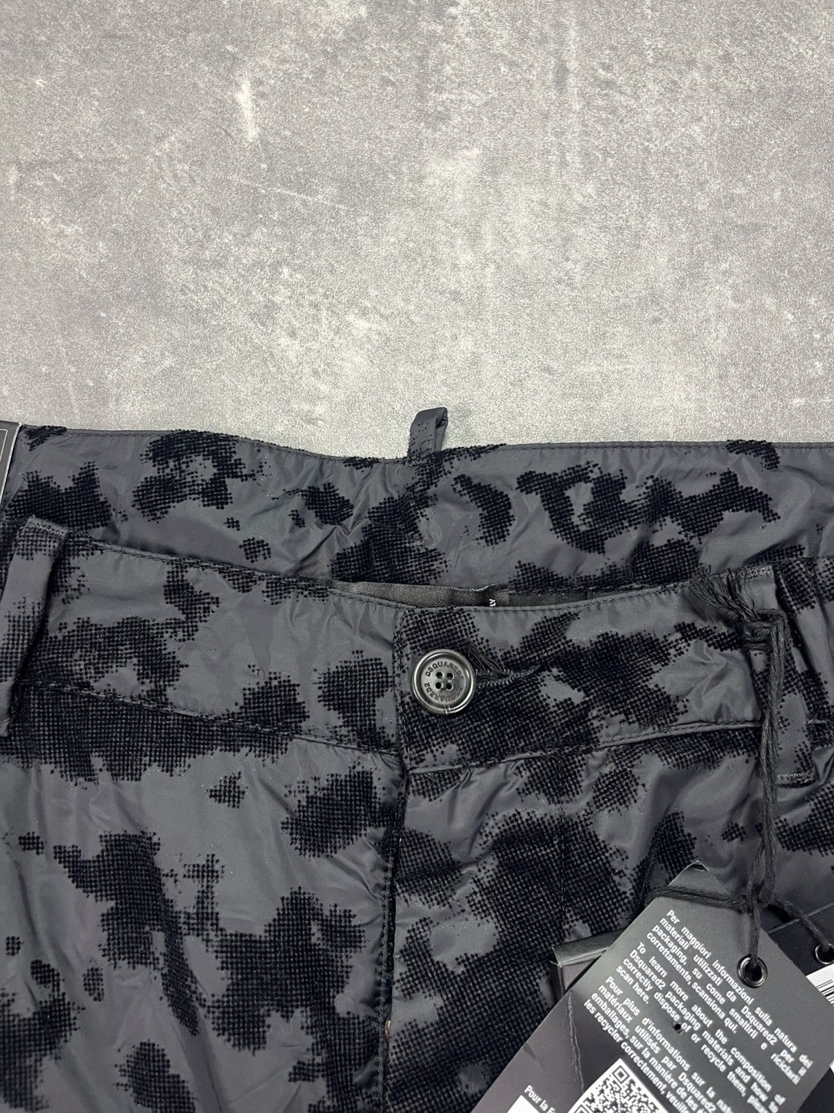 Dsquared2 DSWT Dsquared2 Flock Surfer Shorts 50 Baggy Wide Leg Size US 34 / EU 50 - 8 Thumbnail