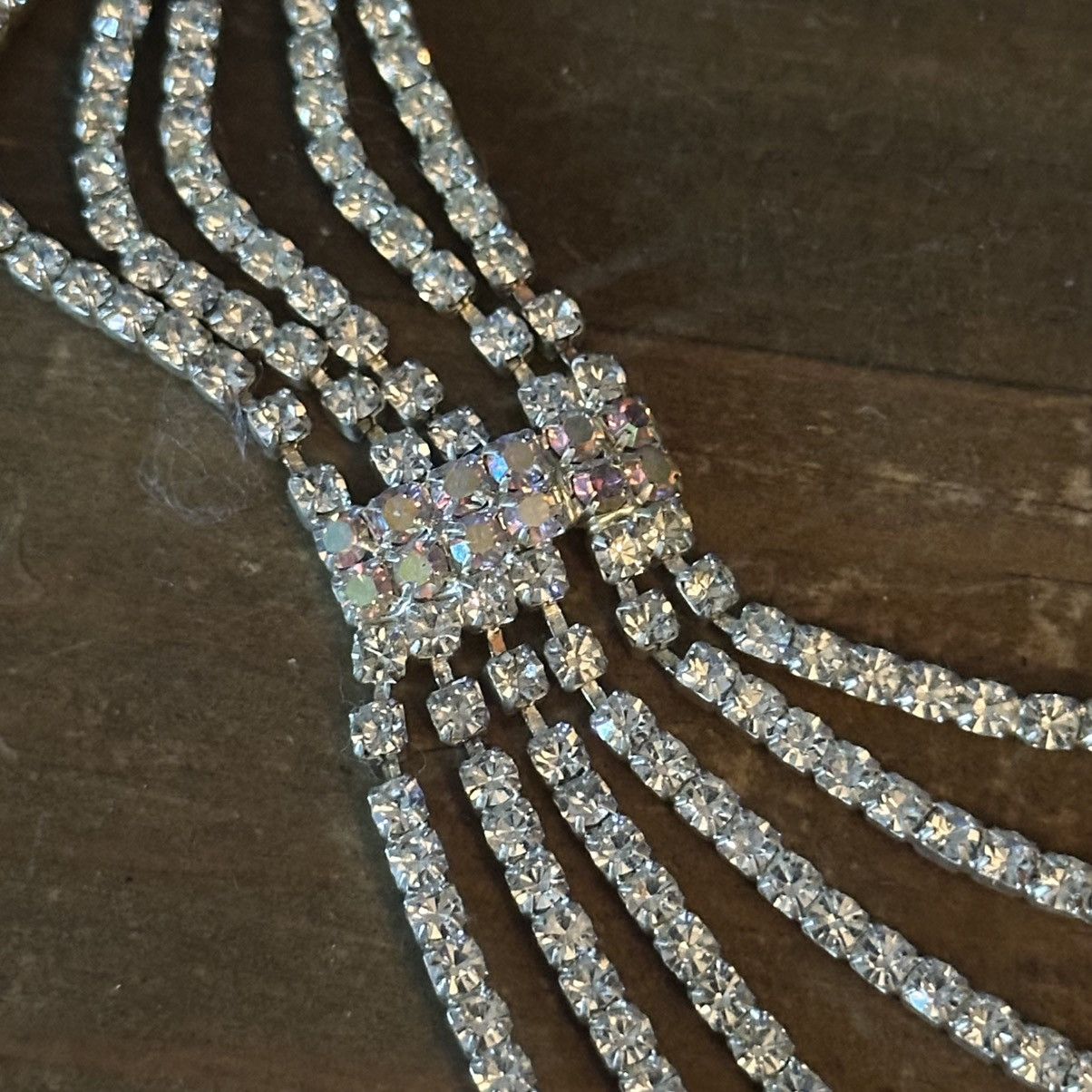 Other Silver tone crystal draped bib necklace Size ONE SIZE - 3 Thumbnail