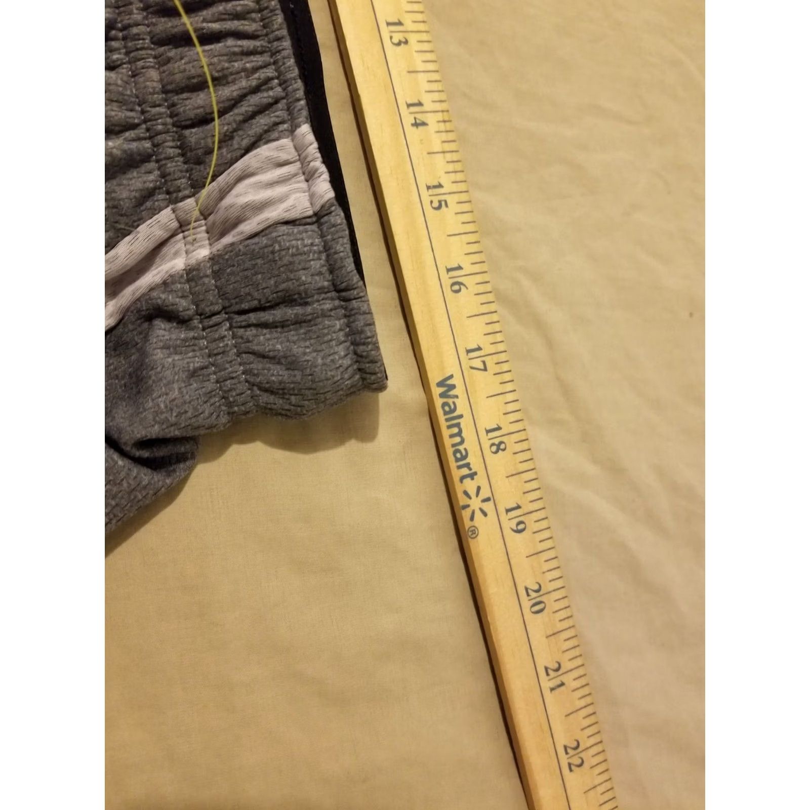 Nike Nike Shorts Mens 2XL Gray Athletic Gym Workout Regular Size Type Regular Size US 39 - 6 Thumbnail