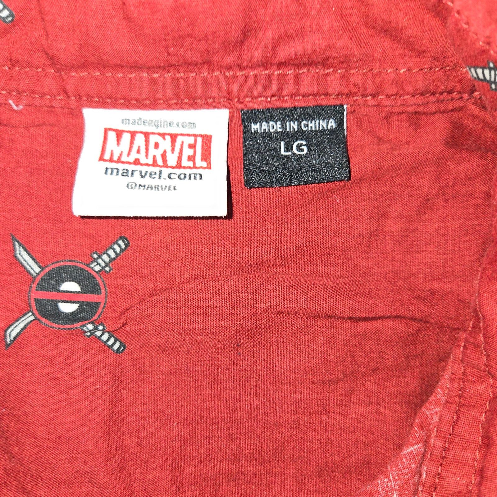 Marvel Comics Marvel Sz Large Deadpool Print Short Sleeve Button Up Size US L / EU 52-54 / 3 - 2 Thumbnail
