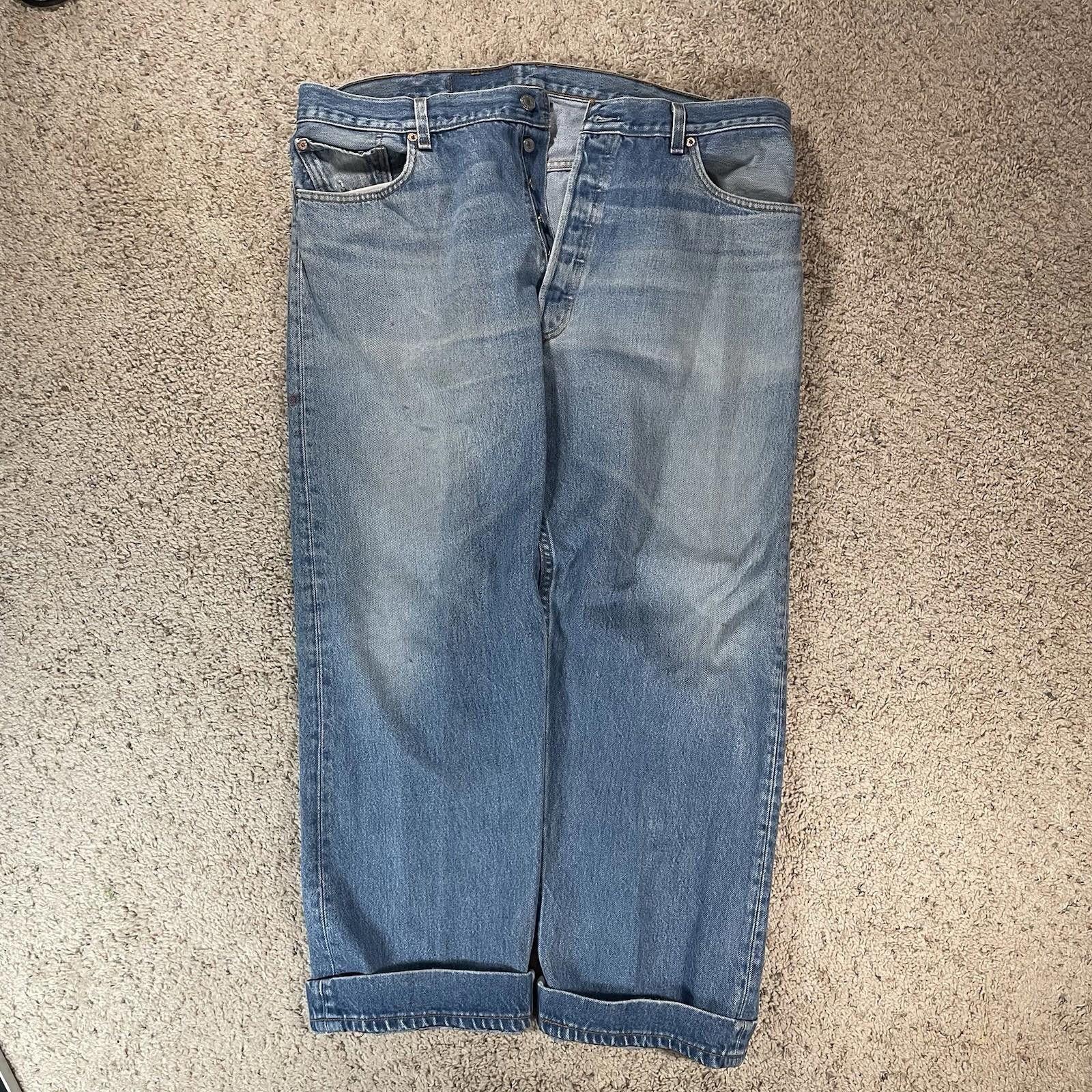 Levi's Vintage Levi's 501 Mens 40x30 ButtonFly Jeans Y2K Light Wash Size US 40 / EU 56 - 2 Thumbnail