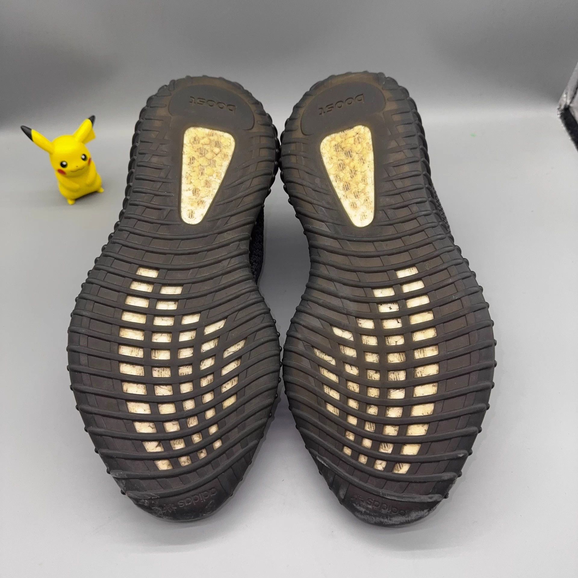Adidas Adidas Yeezy 350 Black Angel 43 Size US 10 / EU 43 - 4 Thumbnail