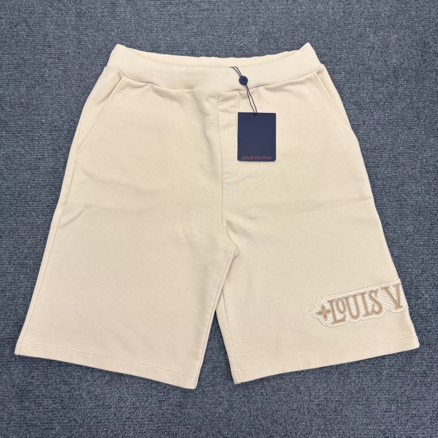 Louis Vuitton LV 25FW Beige Logo Embroidery Short L Size US 34 / EU 50 - 1 Thumbnail