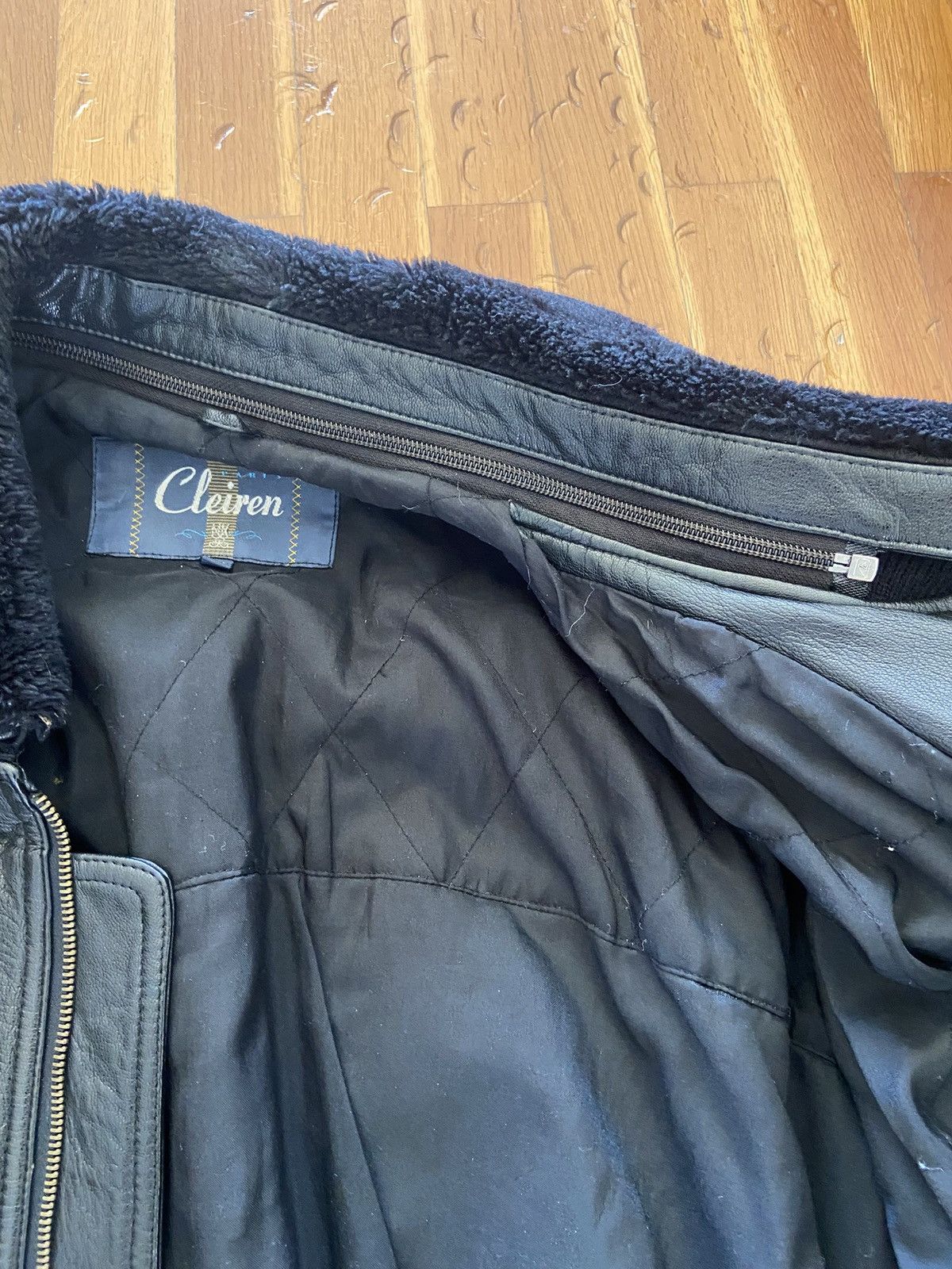 Genuine Leather Vintage leather aviator bomber jacket Size US M / EU 48-50 / 2 - 5 Thumbnail