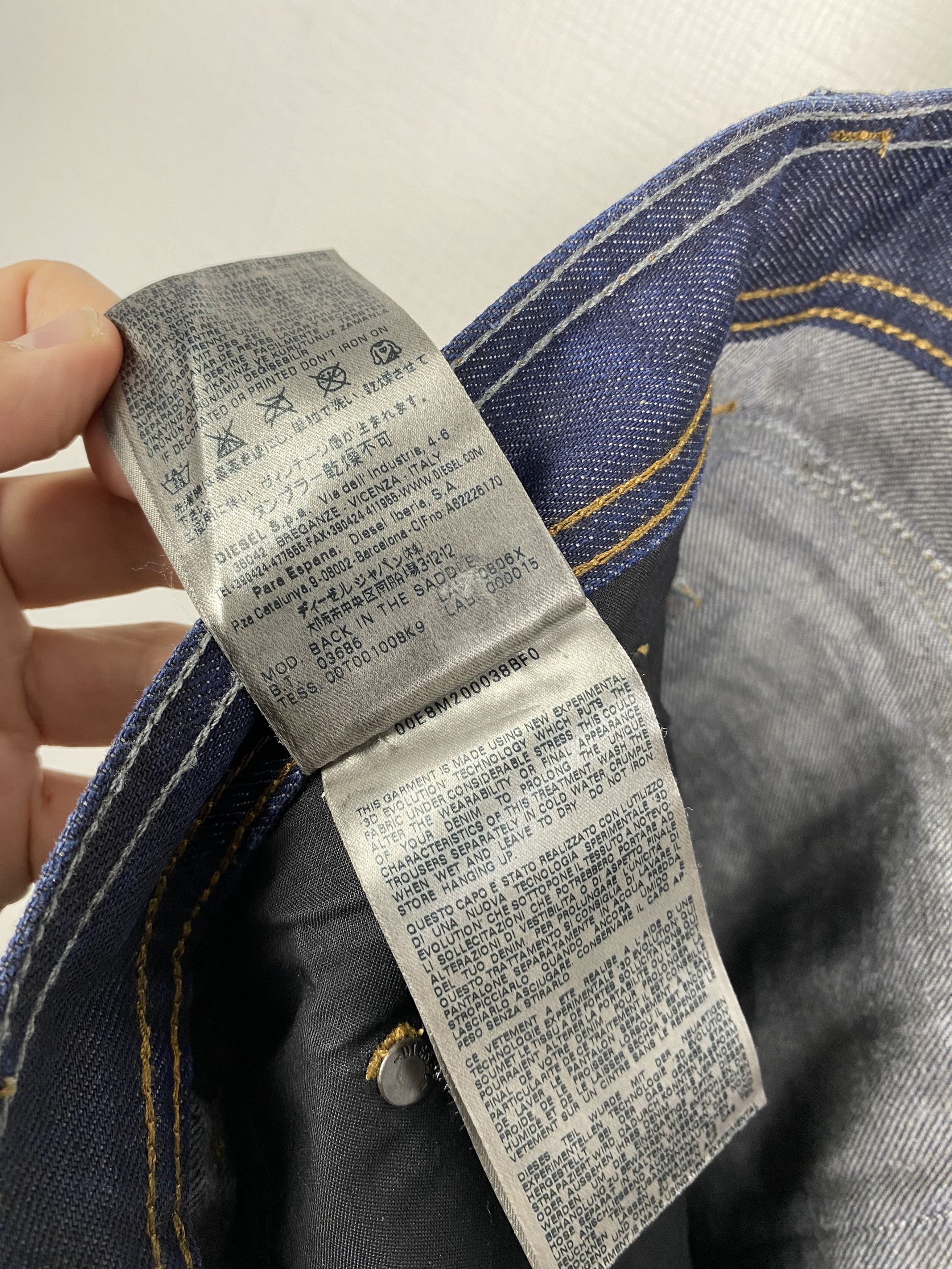Diesel Diesel Waxed Back in the saddle Carrot Jeans size 30 Size US 30 / EU 46 - 17 Thumbnail