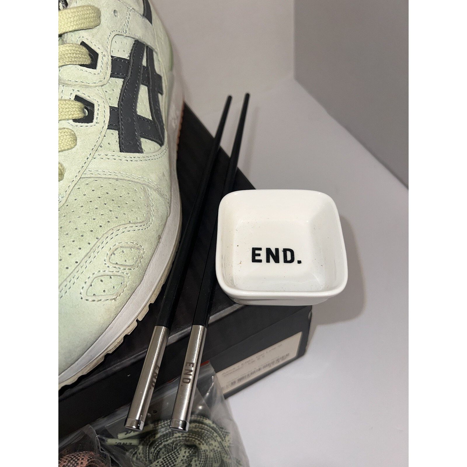 Asics Size 9.5 - ASICS GEL-Lyte III x END Wasabi 2018 Complete Size US 9.5 / EU 42-43 - 5 Thumbnail