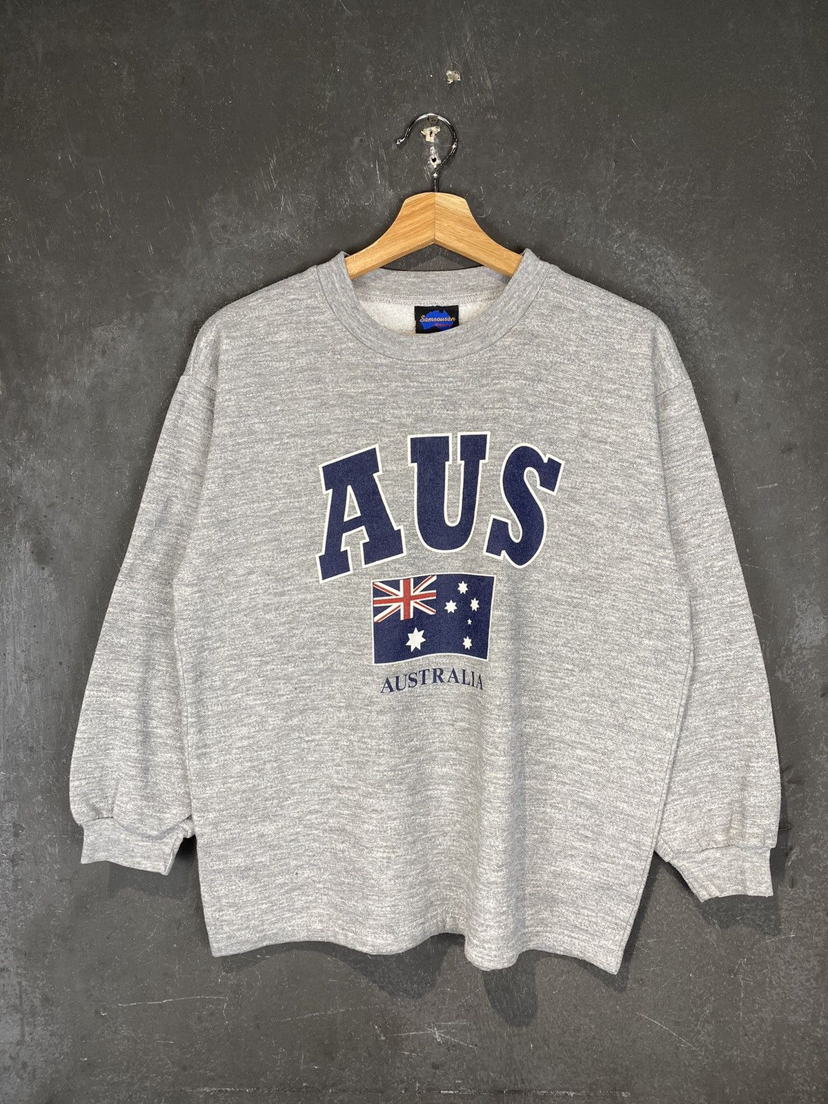 Man Made In Australia × Vintage OG True 90s Australia Crewneck Size S / US 4 / IT 40 - 2 Thumbnail