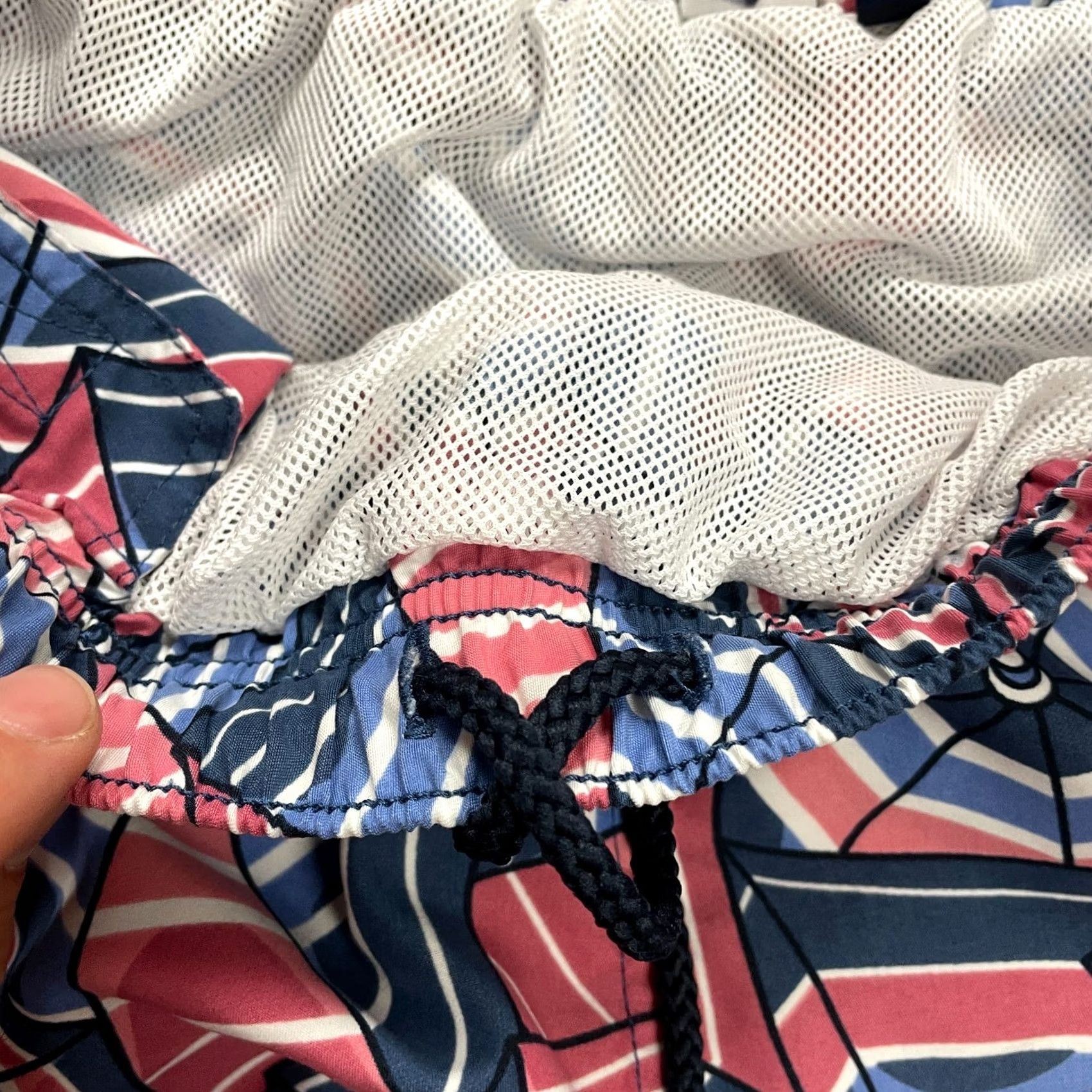 Vineyard Vines Vineyard Vines Swim Trunks Mens Large Multicolor Elastic Waist Size US 33 - 6 Thumbnail