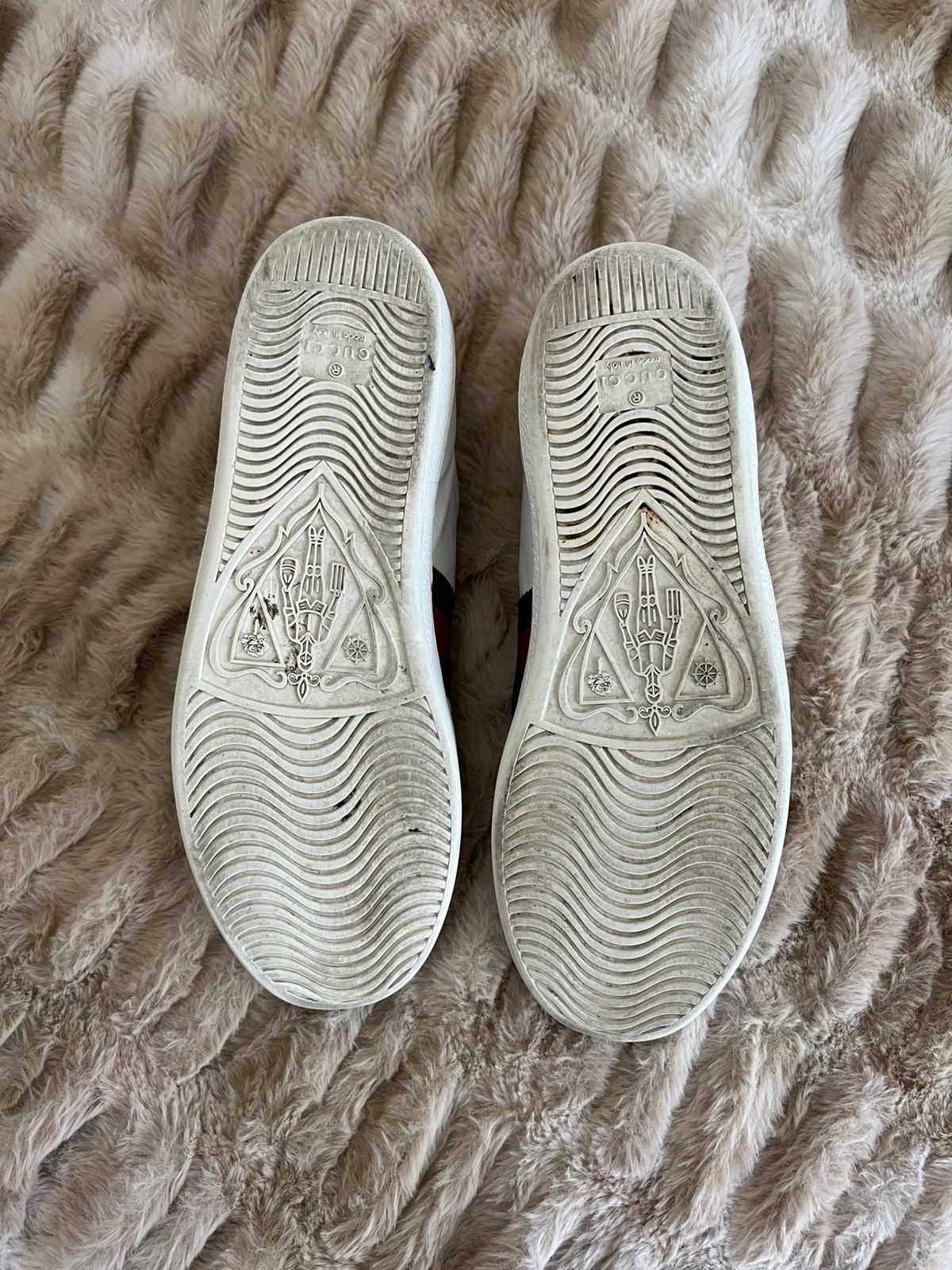 Gucci Women's Gucci Ace sneaker with bee Size US 8.5 / IT 38.5 - 6 Thumbnail