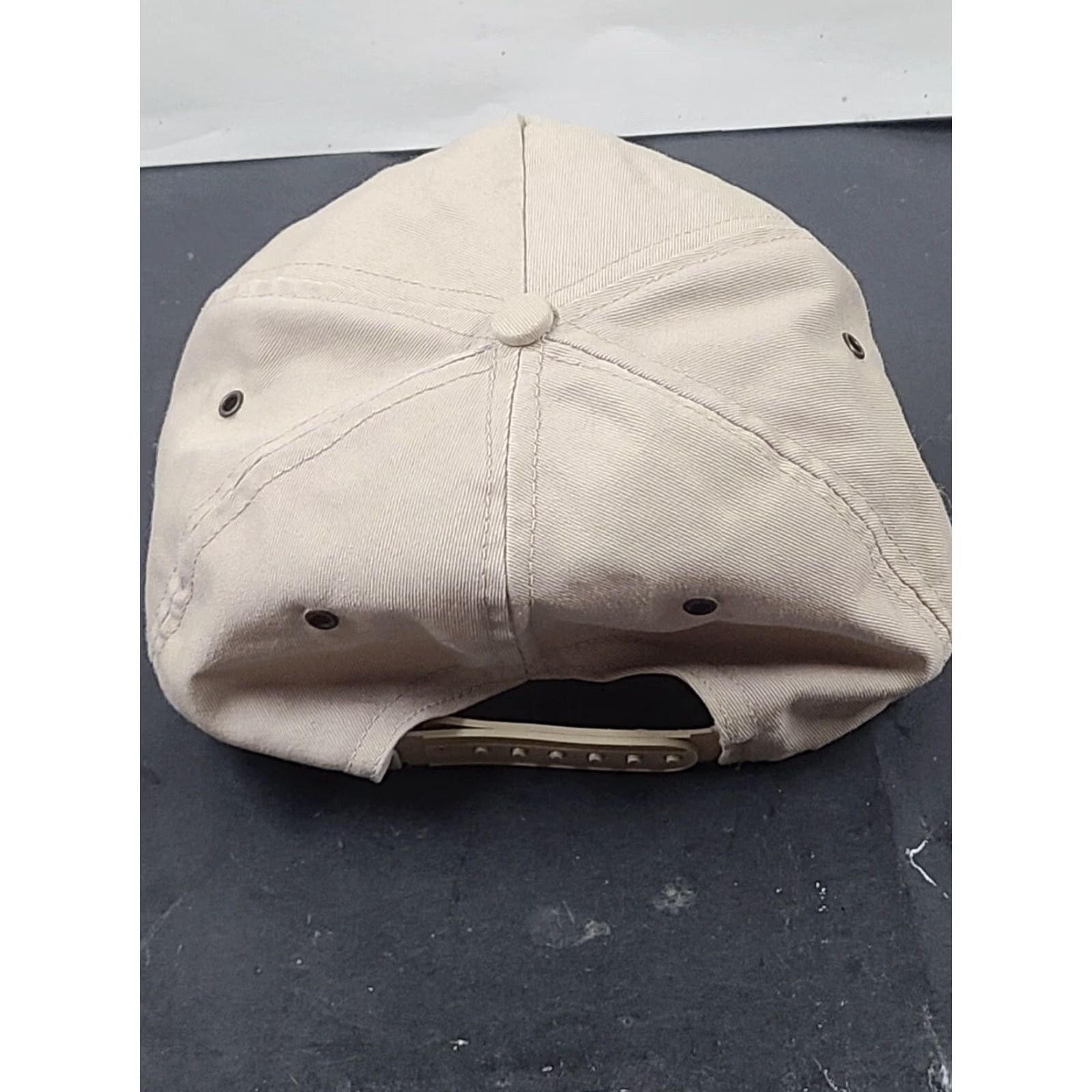 Vintage VINTAGE Swingster USA Dekalb Seed Strapback Cap Farmer Hat Roundup Ready Corn Men Adjustable Beige Cotton Patch 90s USA Farmer Trucker Hat Size ONE SIZE - 4 Thumbnail