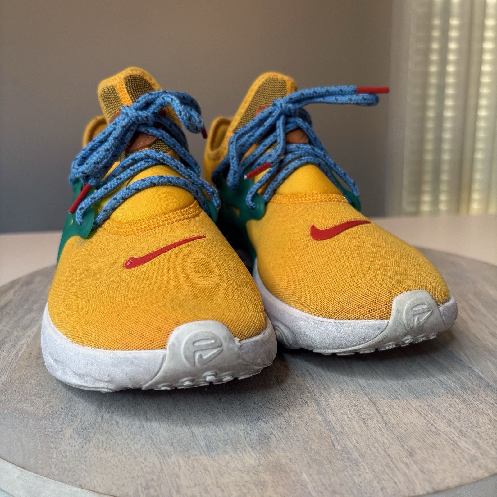 Nike Nike React Presto University Gold Men's Sneakers US Size 8 Size US 8 / EU 41 - 8 Thumbnail