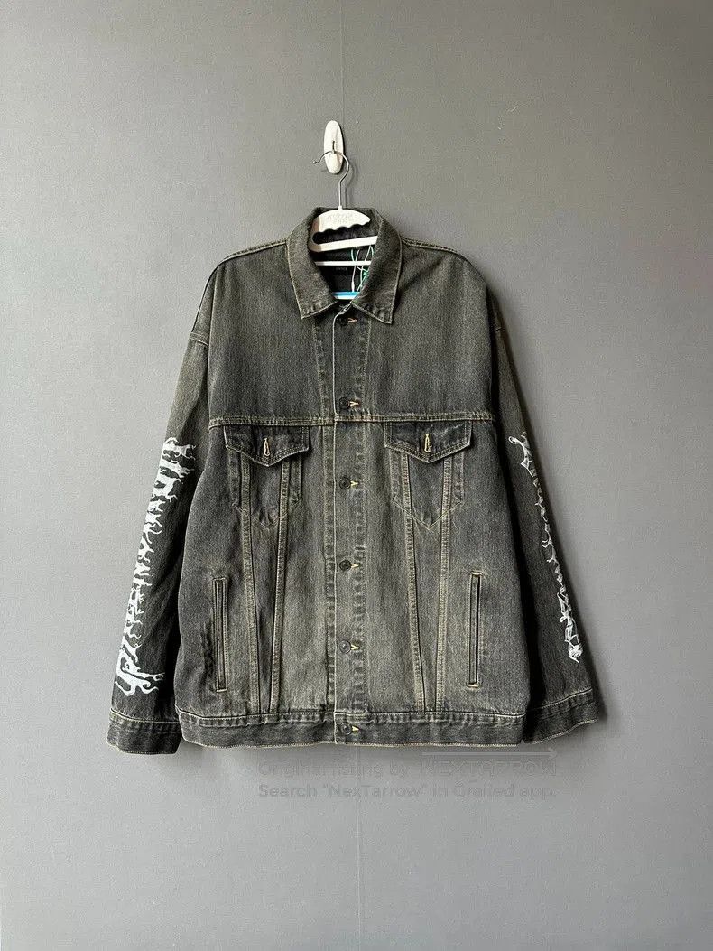 Balenciaga Balenciaga Sanskrit Graffiti Denim Jacket. Size US XS / EU 42 / 0 - 1 Thumbnail