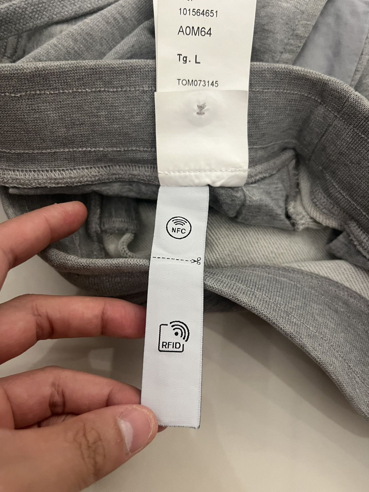 Stone Island Stone Island Grey Sweat Shorts (7415L0803) Size US 36 / EU 52 - 12 Thumbnail