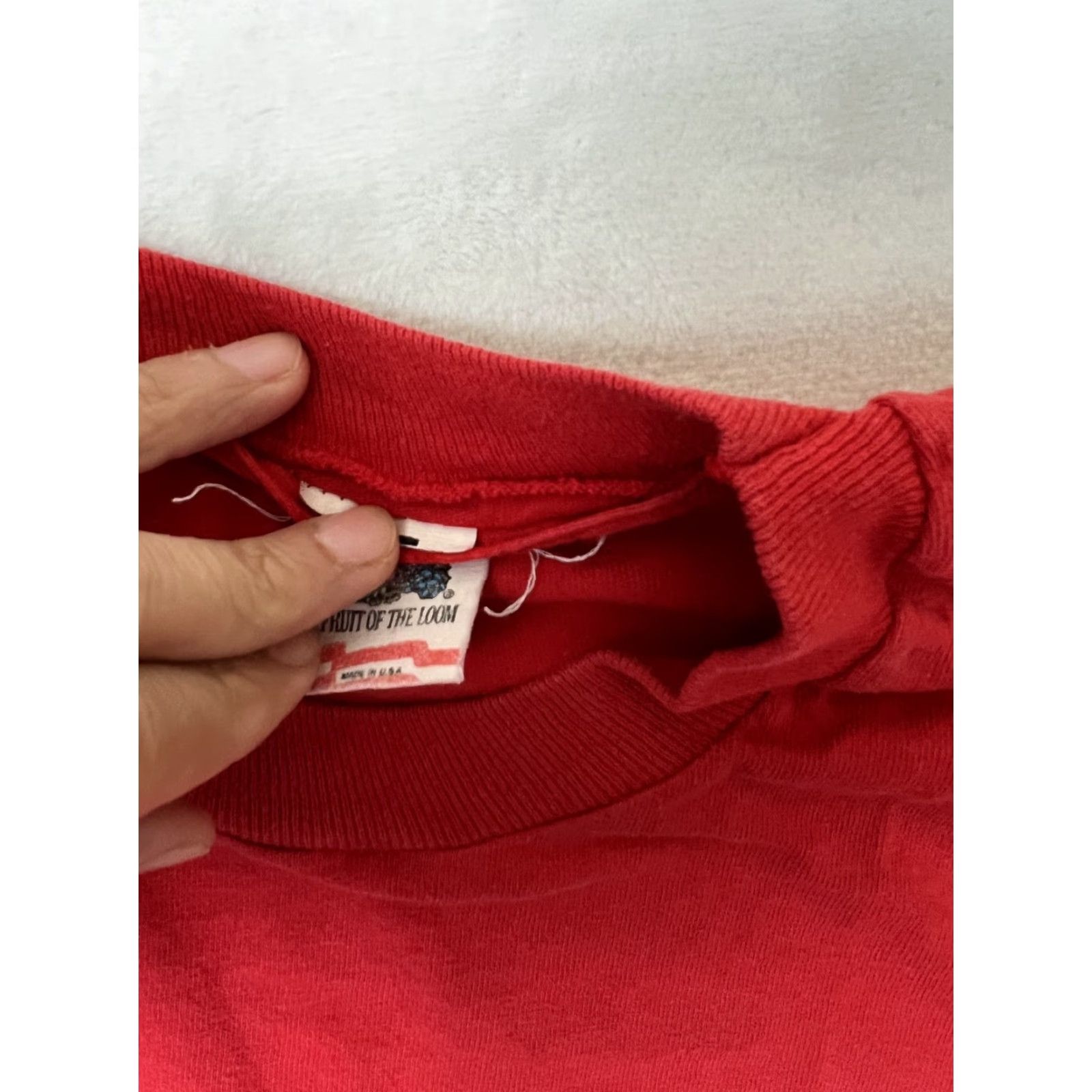 Fruit Of The Loom VINTAGE Fruit of the Loom Pocket T-Shirt Size M Red Cotton USA 90s Shirt Mens Short Sleeve Crew Neck Pockets Vintage Yes Size US M / EU 48-50 / 2 - 6 Thumbnail