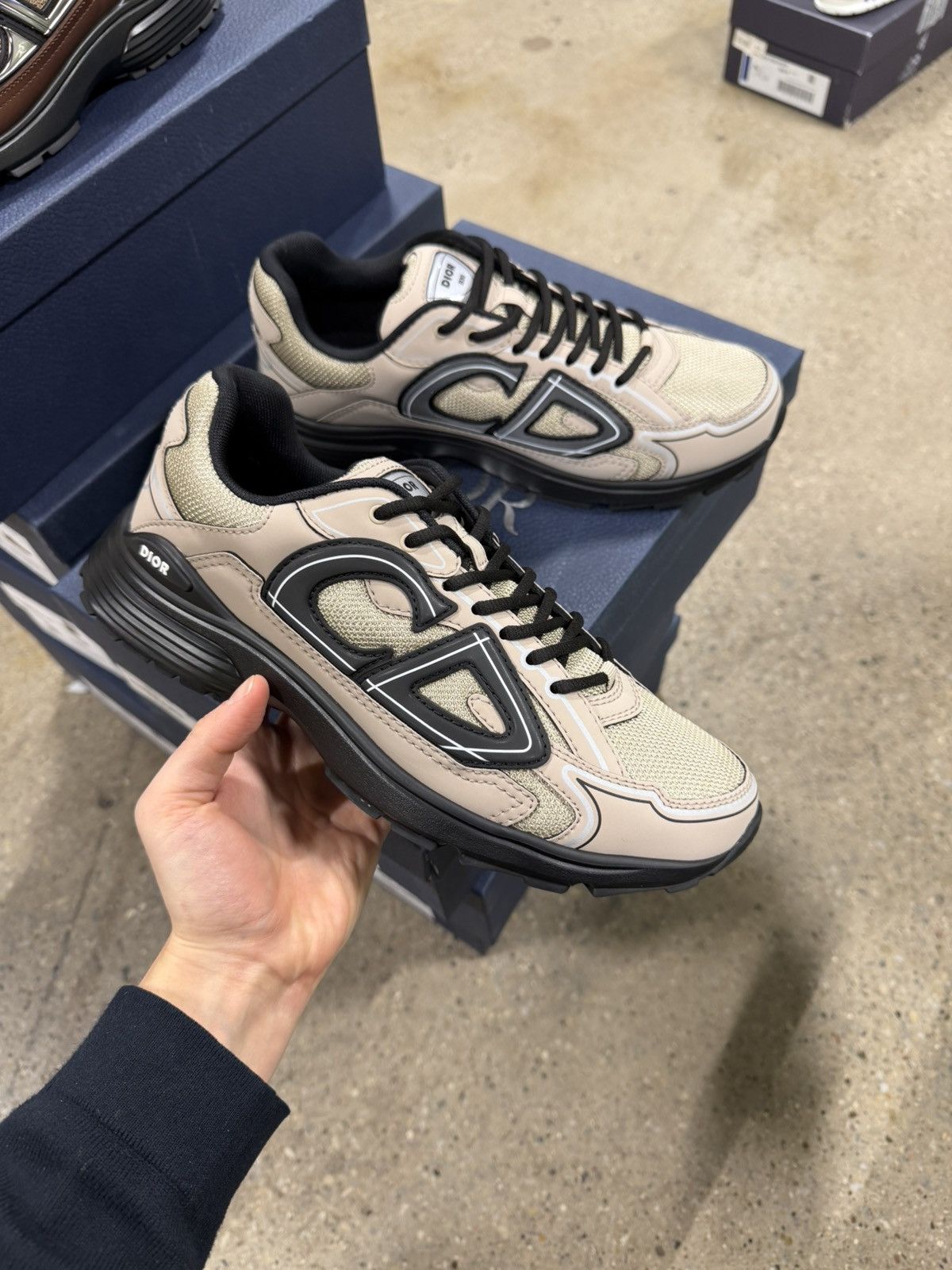Dior Dior B30 Low Top Sneaker NEW 1300$ Size US 7 / EU 40 - 1 Thumbnail
