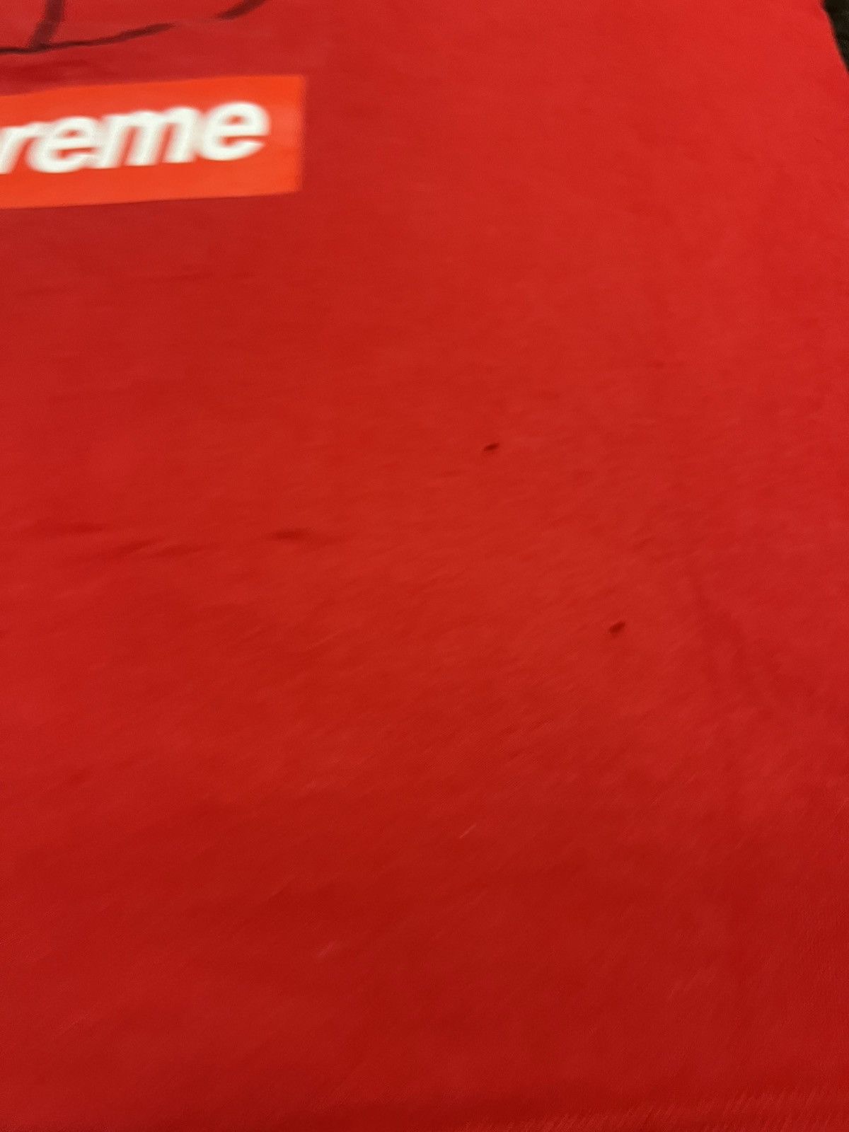 Supreme 🔥 SUPREME PUBLIC ENEMY MENS XL RED TARGET T 8/10 easy🔥 Size US XL / EU 56 / 4 - 4 Thumbnail